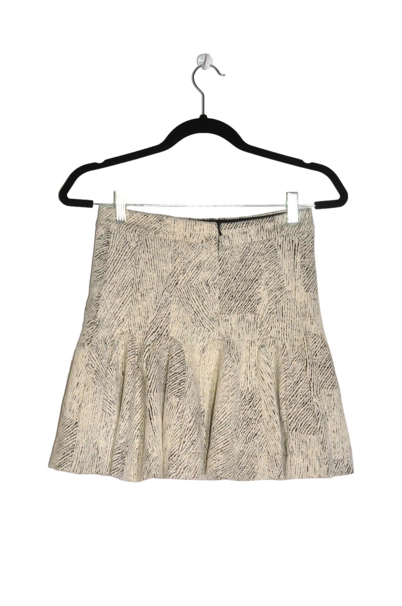 BANANA REPUBLIC Women's White Regular Fit Second - Hand Casual Skirts Size 0