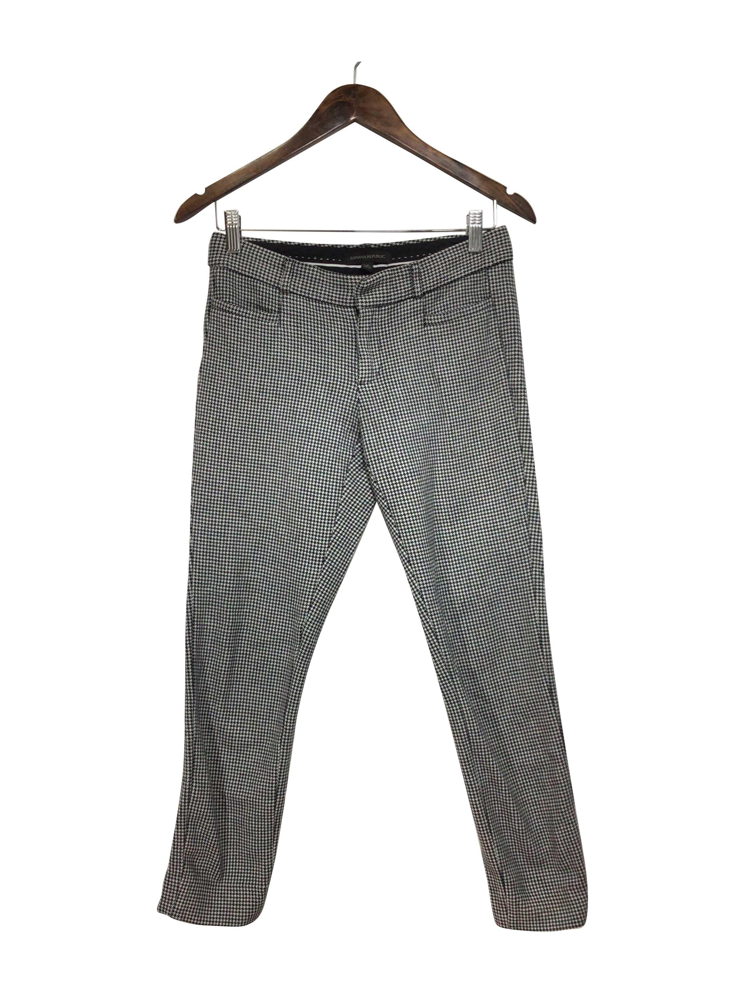 BANANA REPUBLIC Stylish Regular Fit Black Pant - Size 0