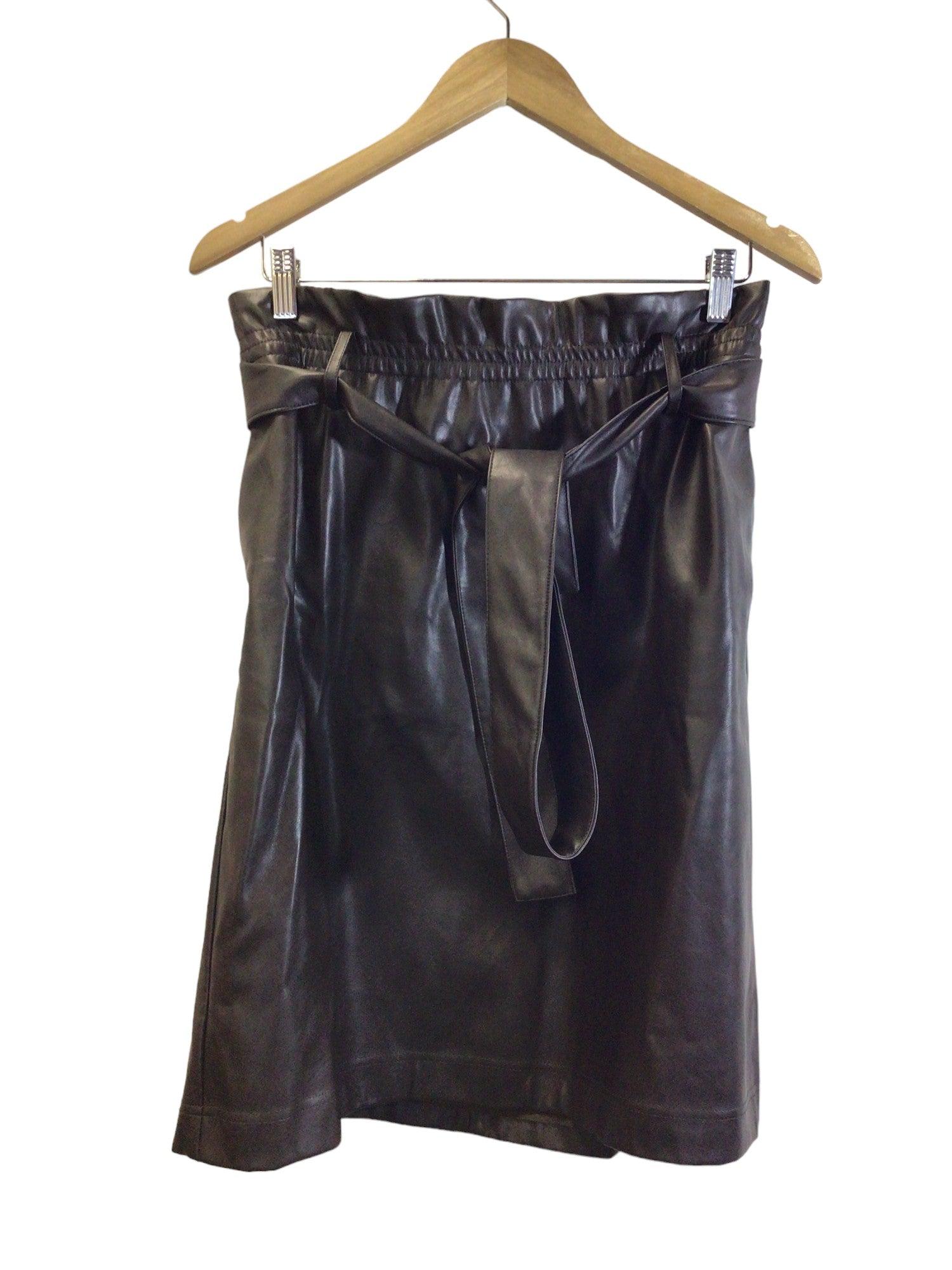 CONTEMPORAINE Stylish Women's Casual Black Skirt - Size 12, Regular Fit