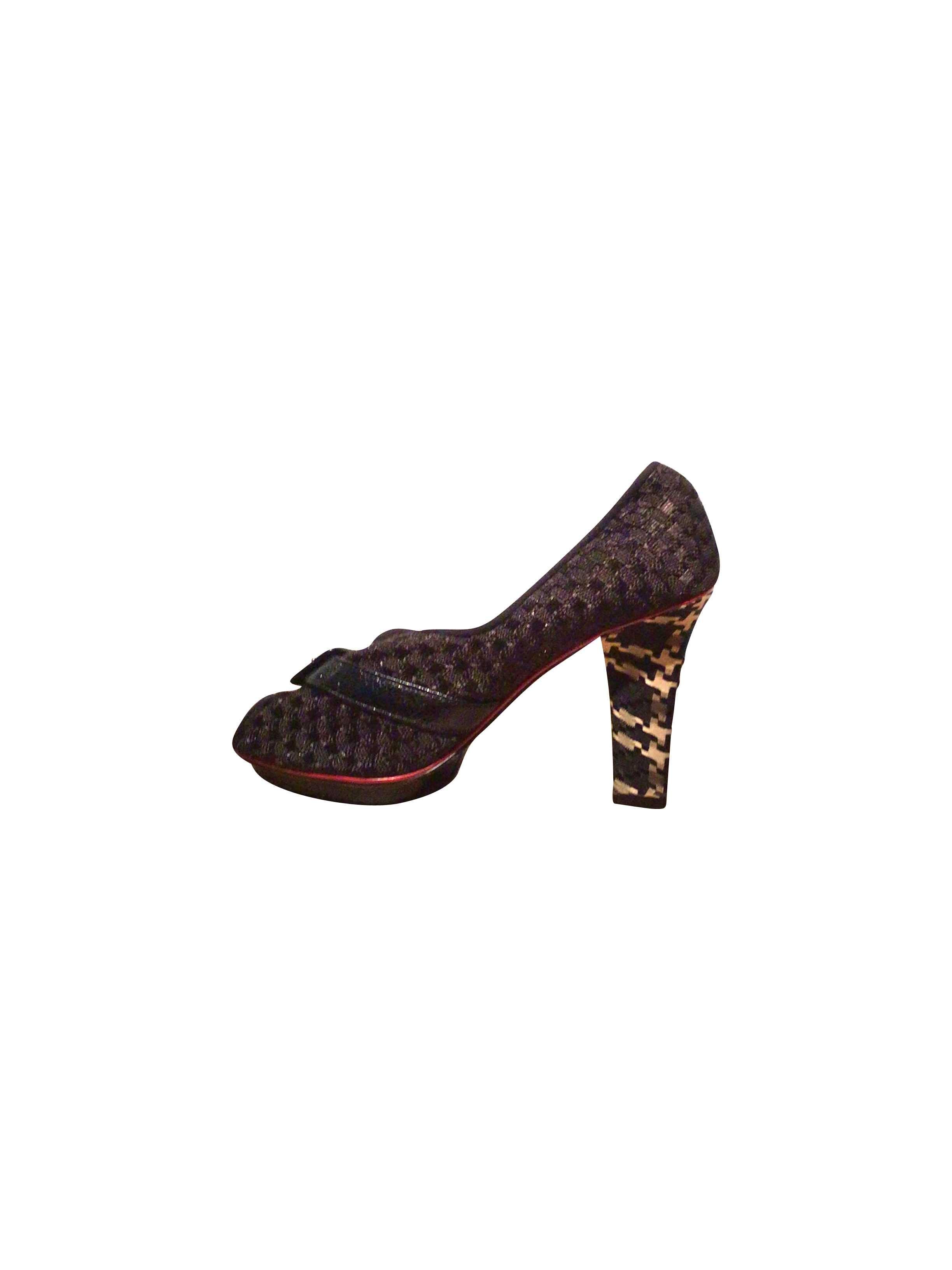 Gorgeous Isabel Toledo Black High Heels - Size 7.5