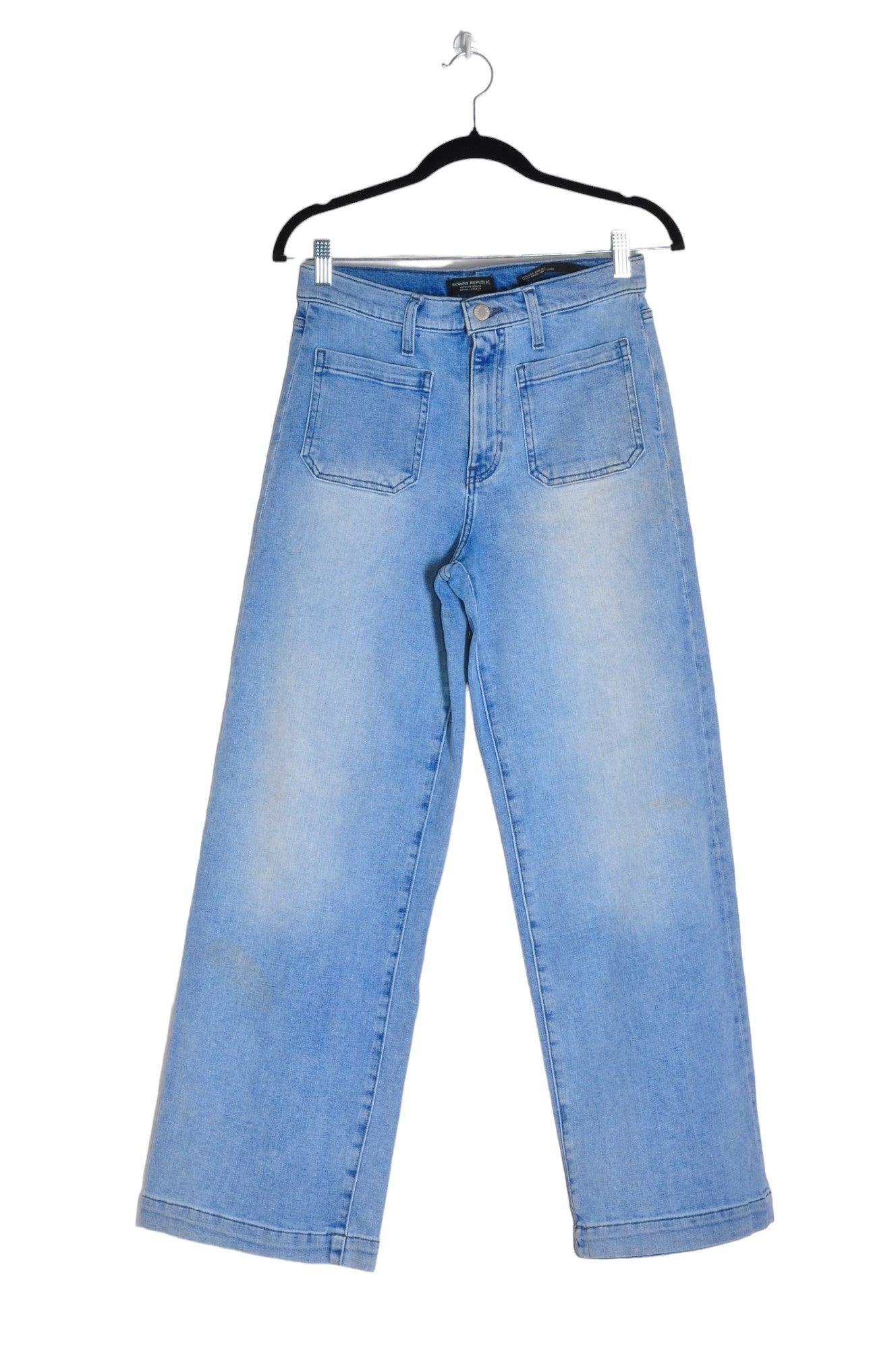 BANANA REPUBLIC Stylish Women's Blue Regular Fit Straight-Legged Jeans - Size 29