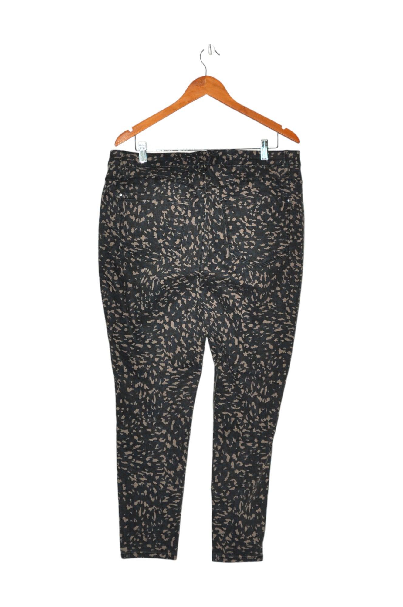 CURVE APPEAL Stylish Women's Black Regular-Fit Straight-Legged Jeans - Size 16