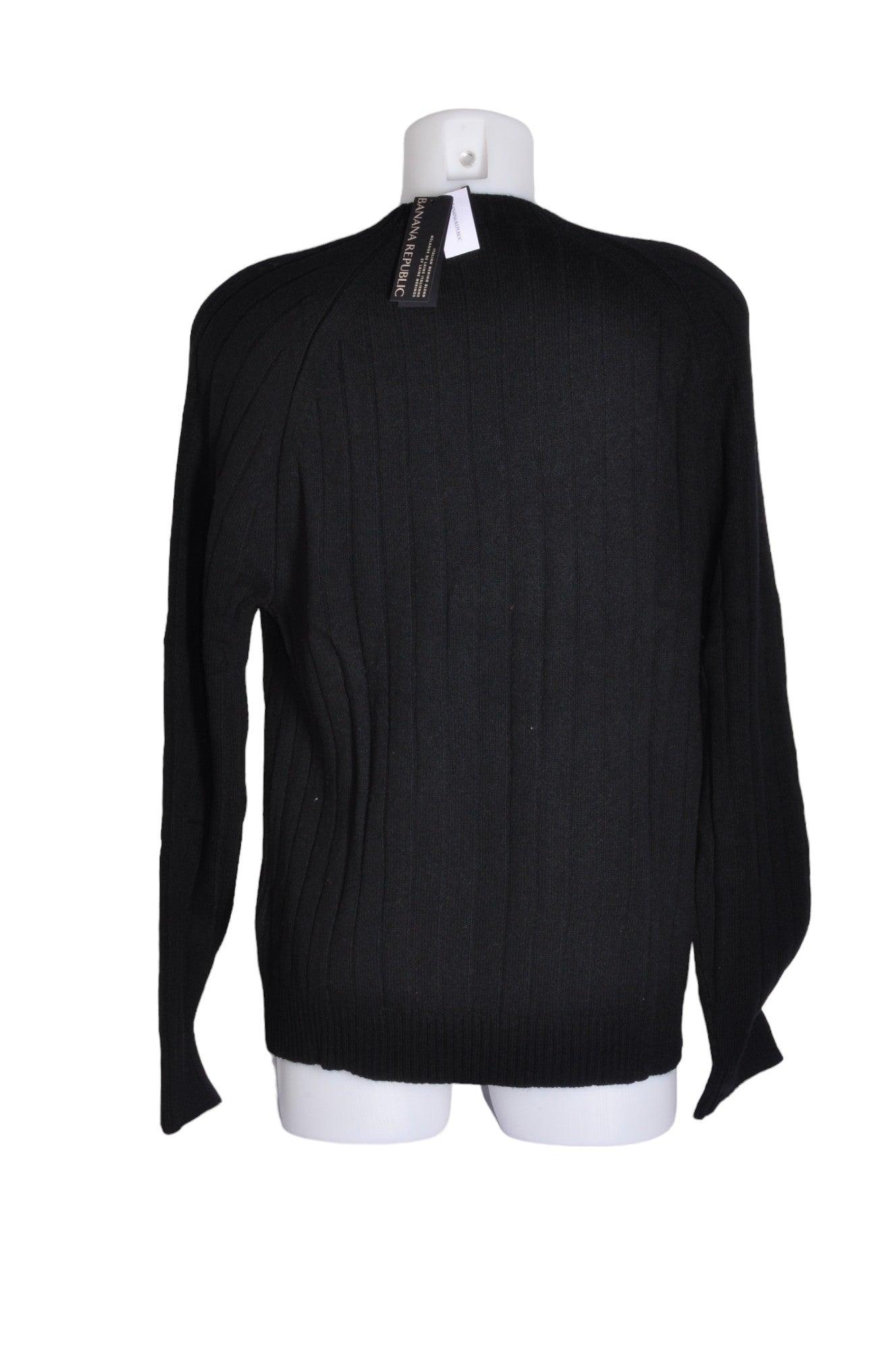 BANANA REPUBLIC Stylish Men's Regular Fit Black Long-Sleeve T-Shirt - Size L
