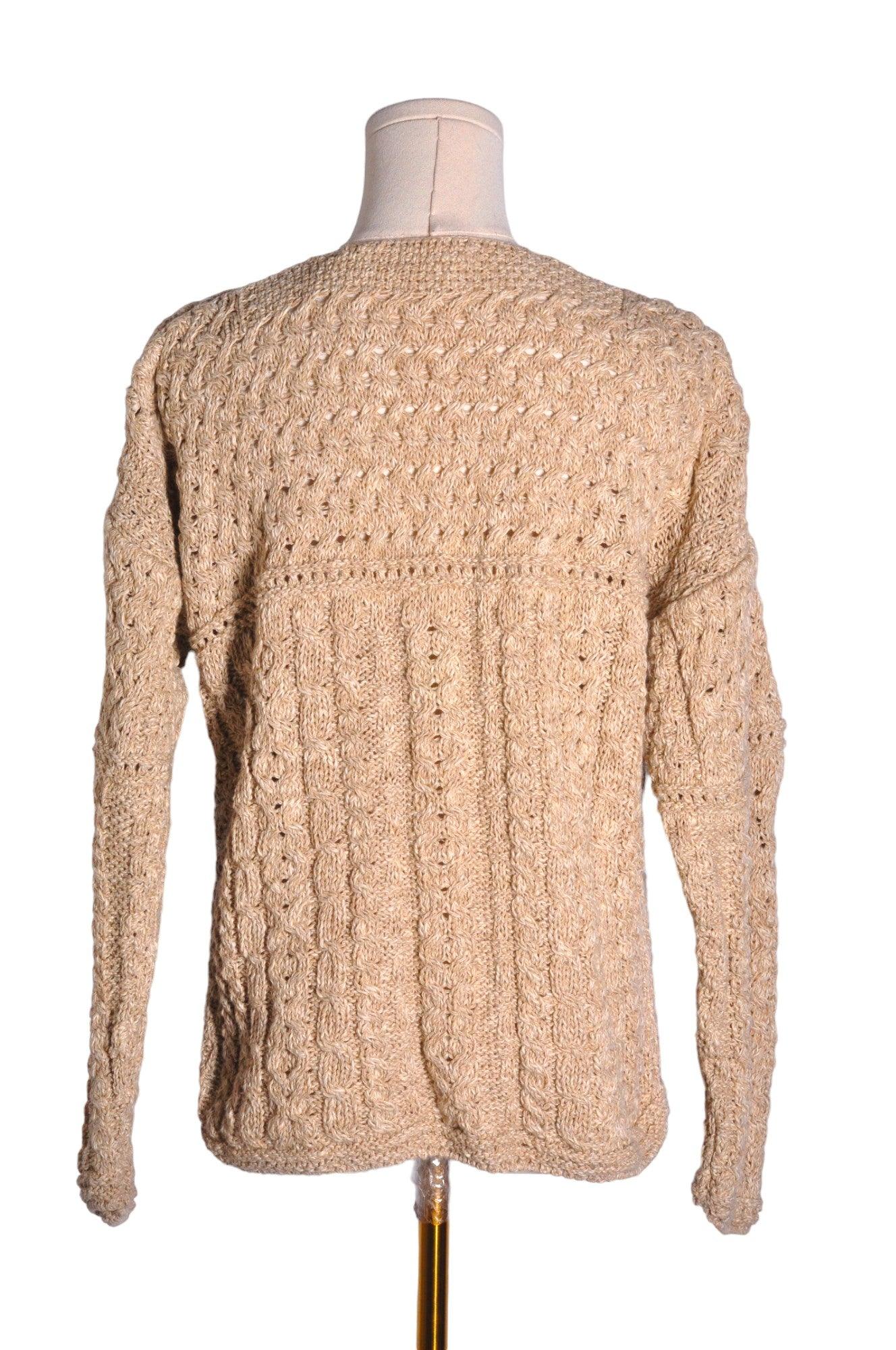 CELTIC & CO. Stylish Women's Beige Button - Down Regular - Fit Top in Size M