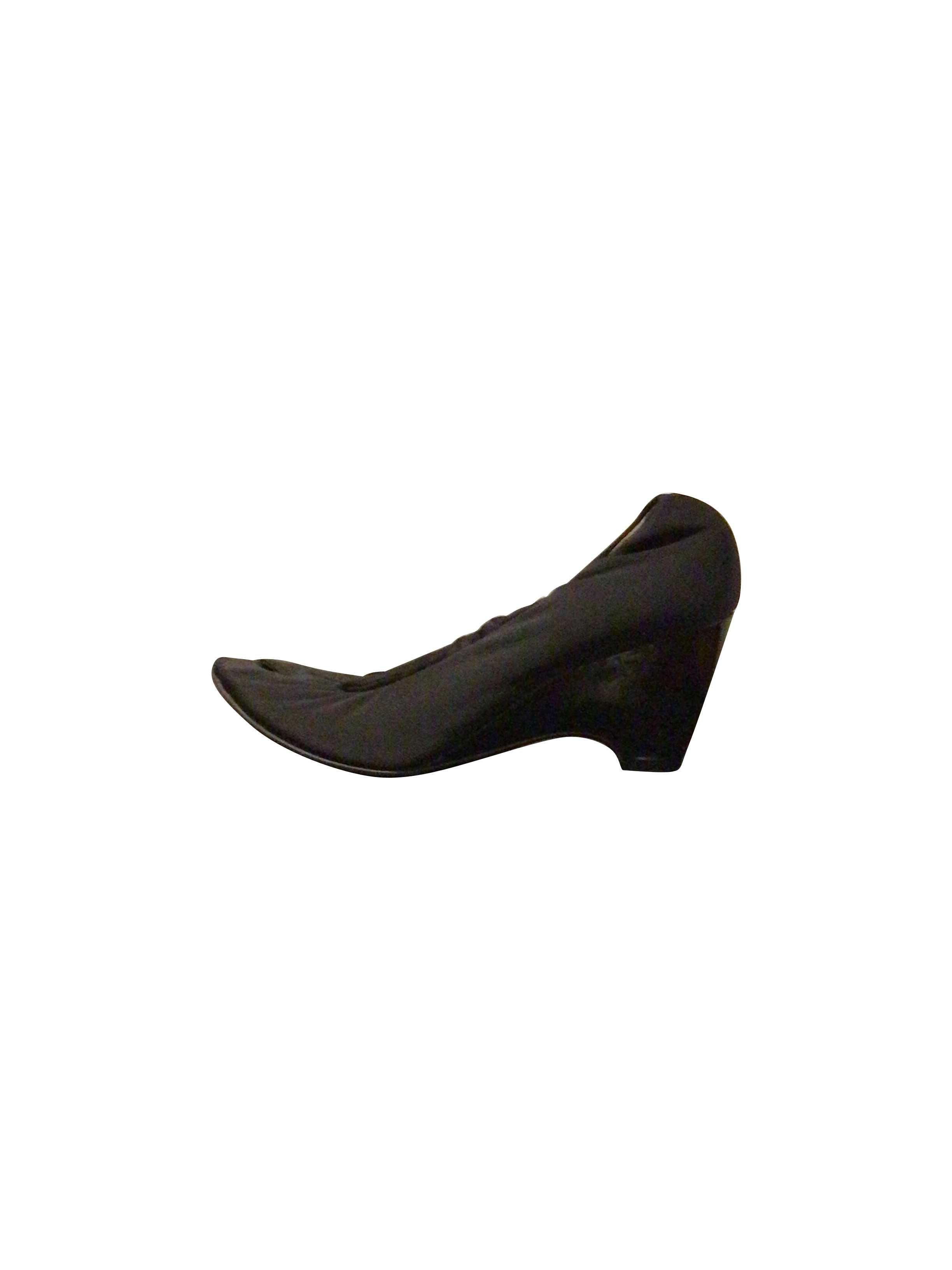 Stylish BANDOLINO Black Heels - Size 7.5