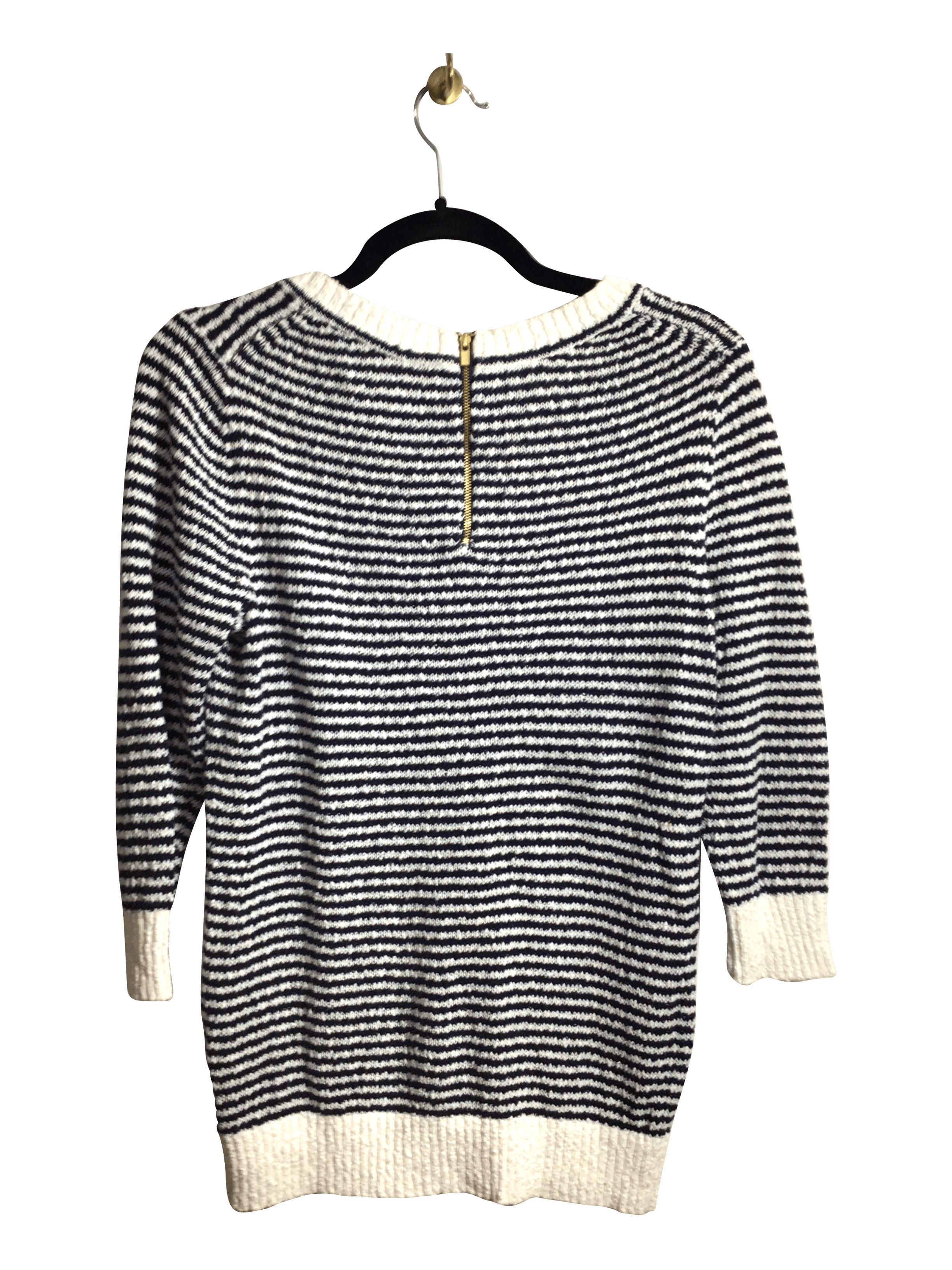 BANANA REPUBLIC Stylish Women's White Regular-Fit Long-Sleeve T-Shirt - Size M