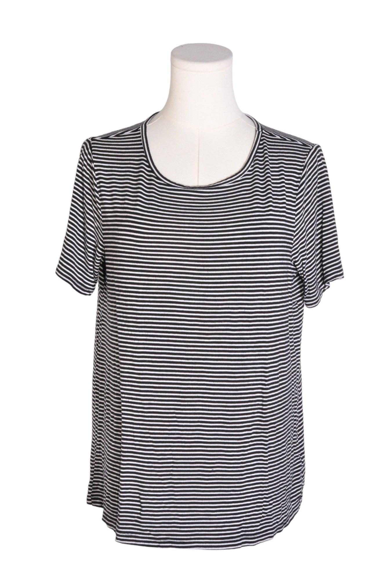 OLD NAVY Stylish Women's Regular Fit Black T-Shirts - Size S