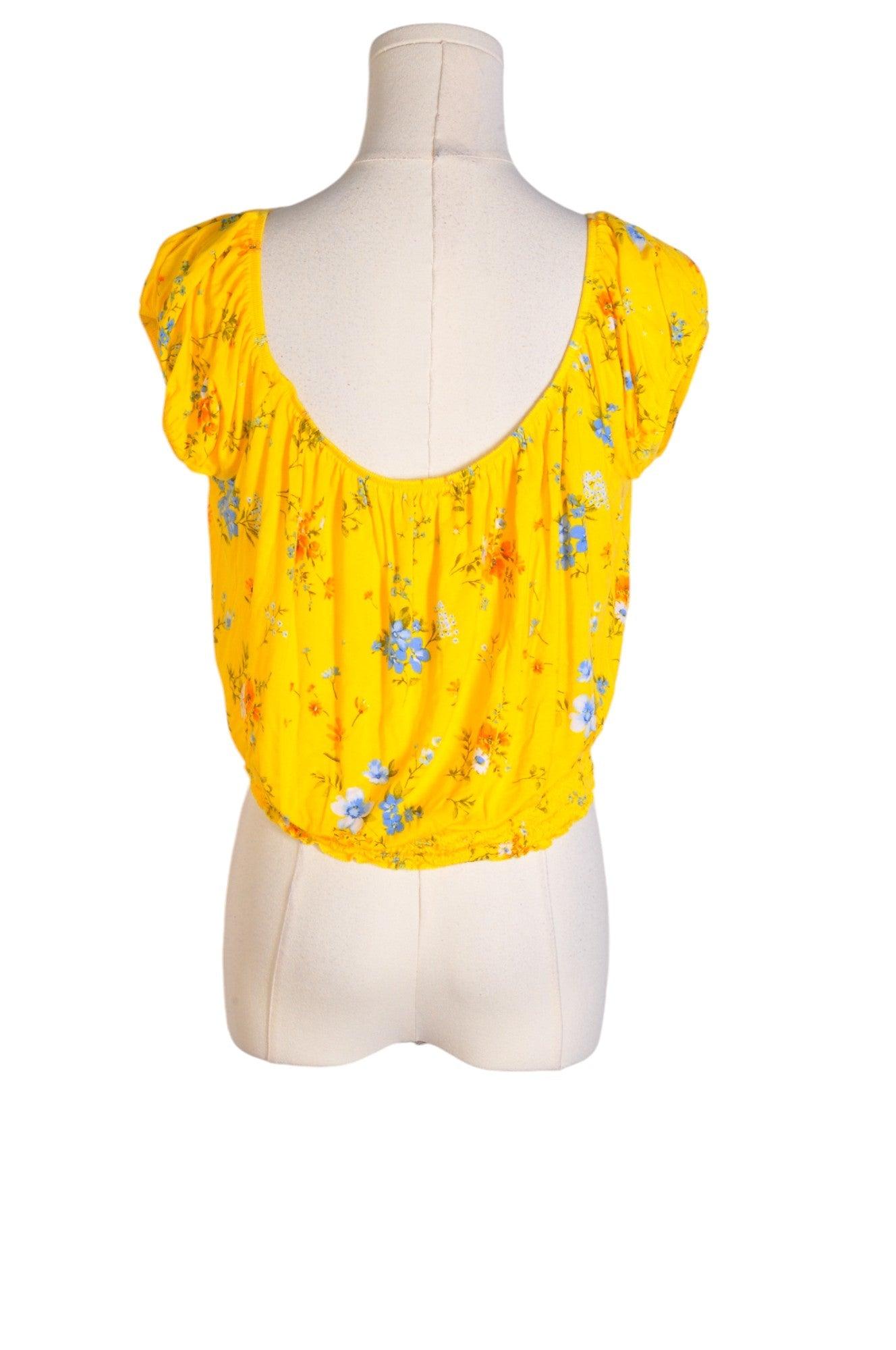 FOREVER 21 Stylish Women's Yellow Regular Fit Crop Tops - Size M