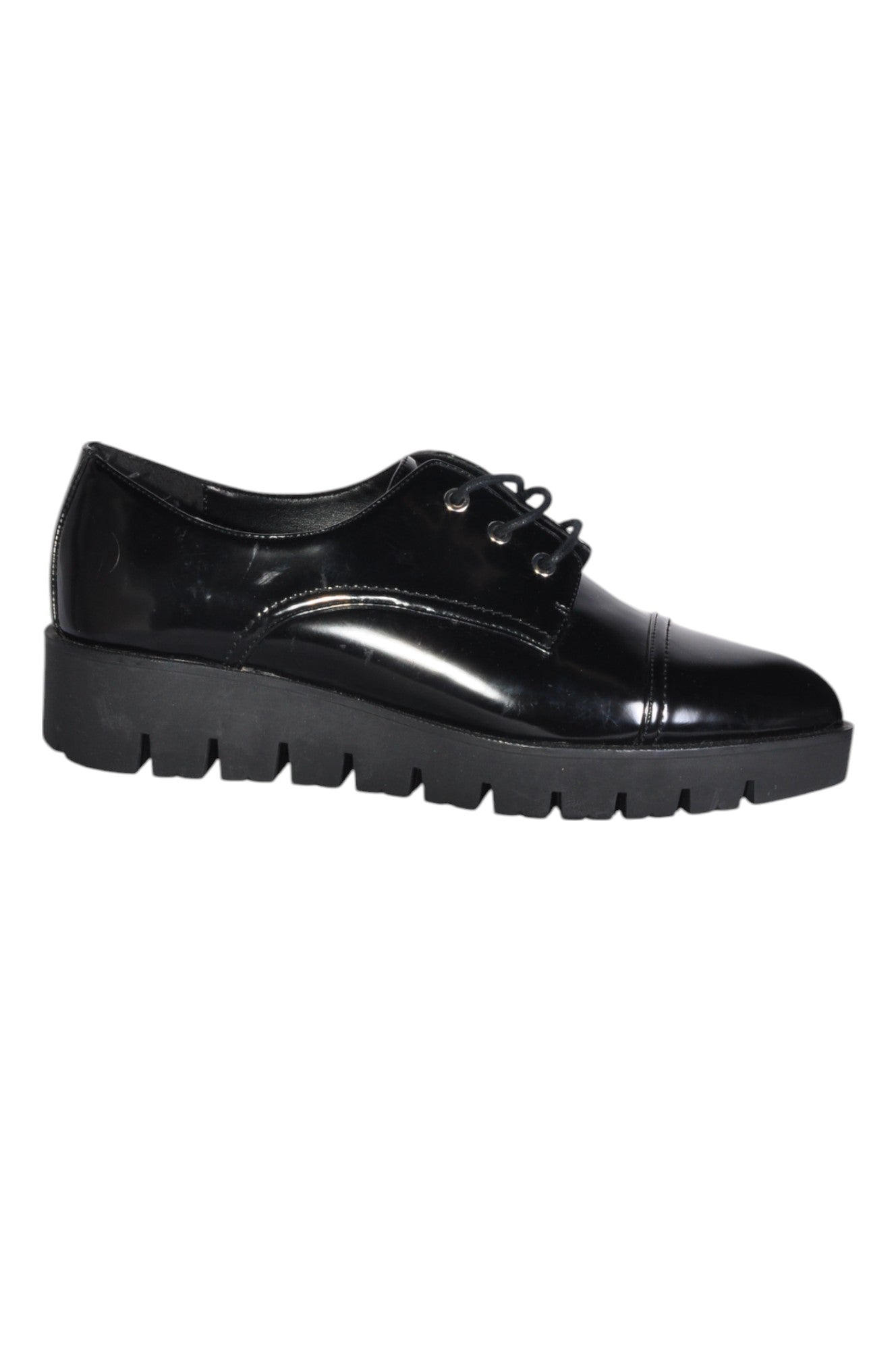 OUTSIDERS Stylish Women's Black Flat Shoes in Regular Fit - Size 6