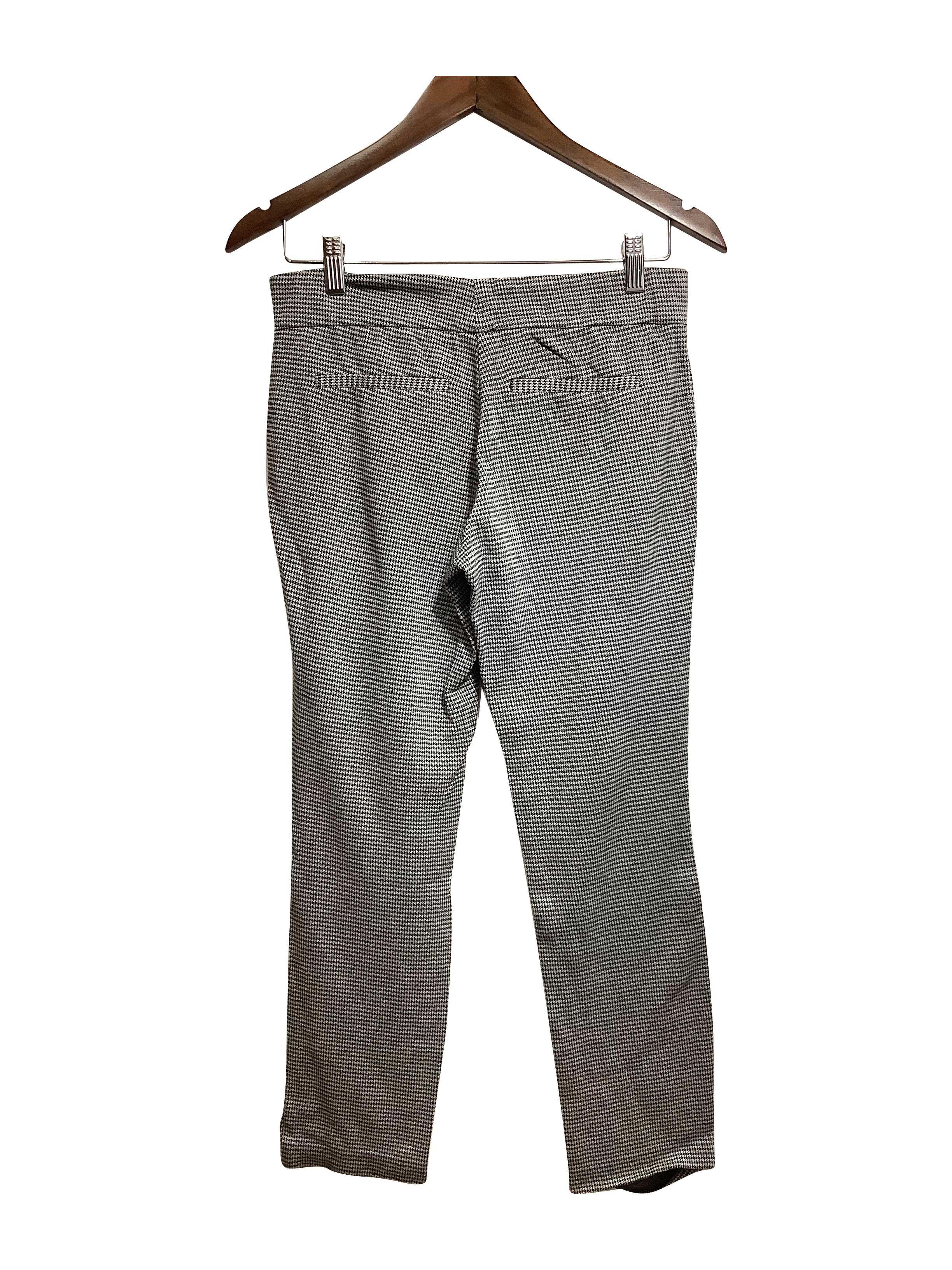 DALIA Stylish Regular Fit Second - Hand Black Pant in Size 4