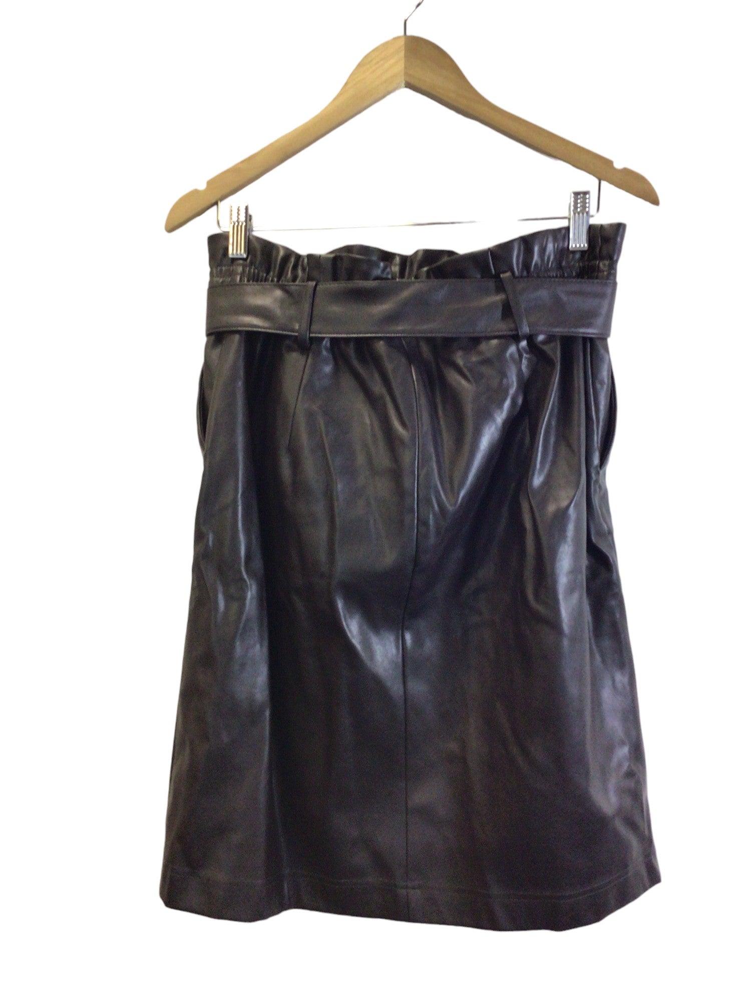CONTEMPORAINE Stylish Women's Casual Black Skirt - Size 12, Regular Fit