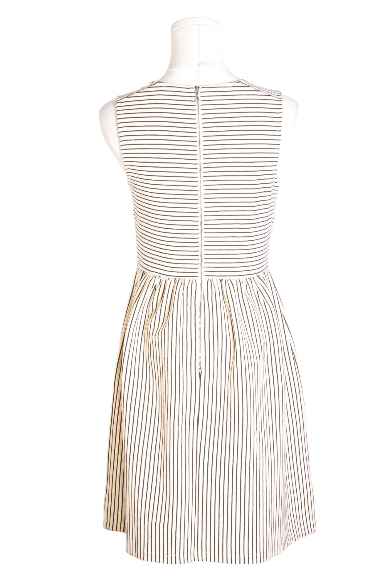 LOFT Women's Stunning White Regular Fit Size 2 Fit & Flare Second - Hand Dress
