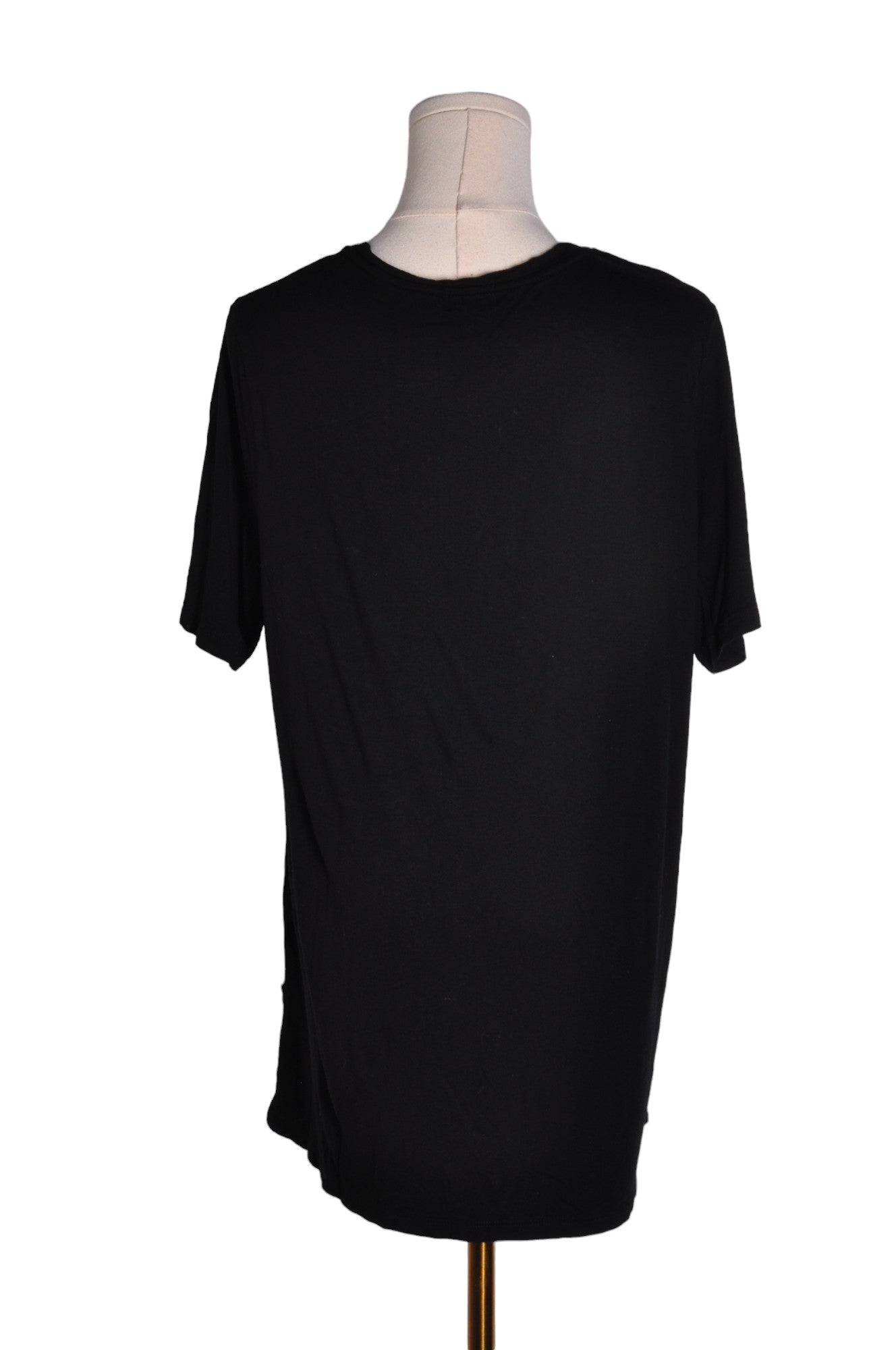 Pre - loved OLD NAVY Women's Black Regular - fit T - Shirts Size L