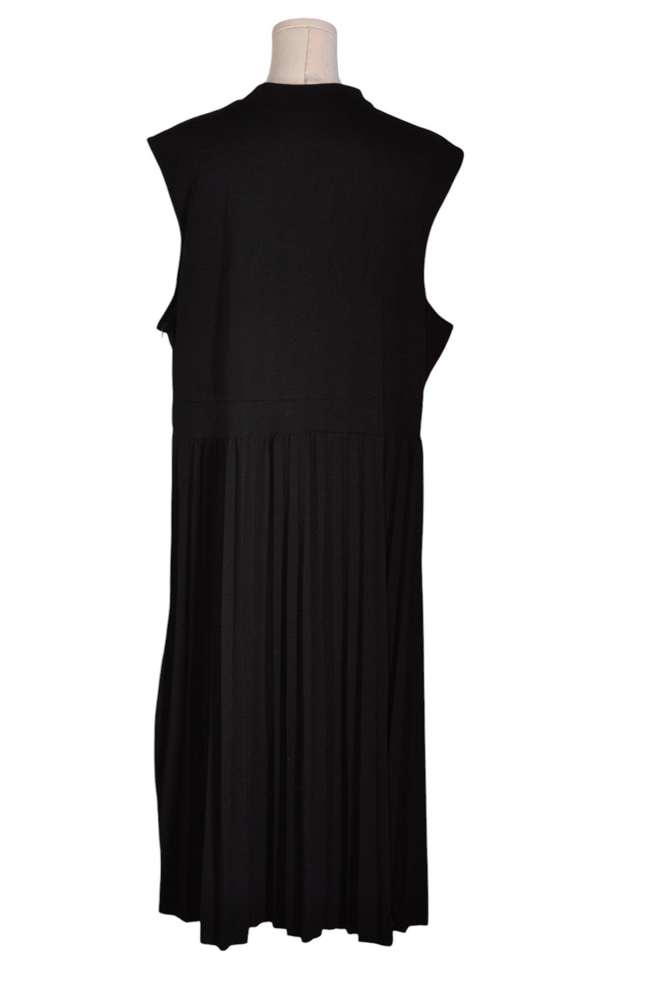 Stylish EMERY ROSE Women's Drop Waist Regular Fit Black Dress - 4XL