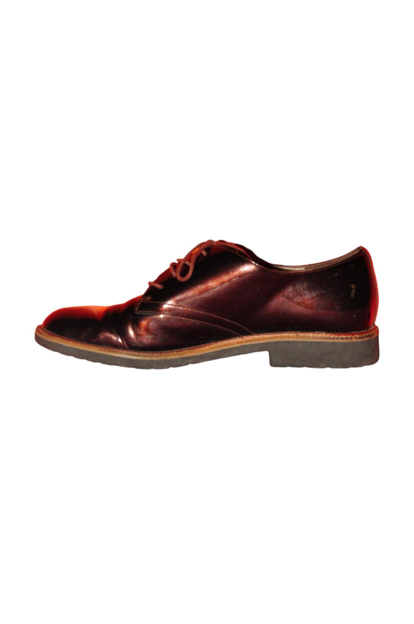ROCKPORT Stylish Women's Brown Flat Shoes - Regular Fit, Size 9