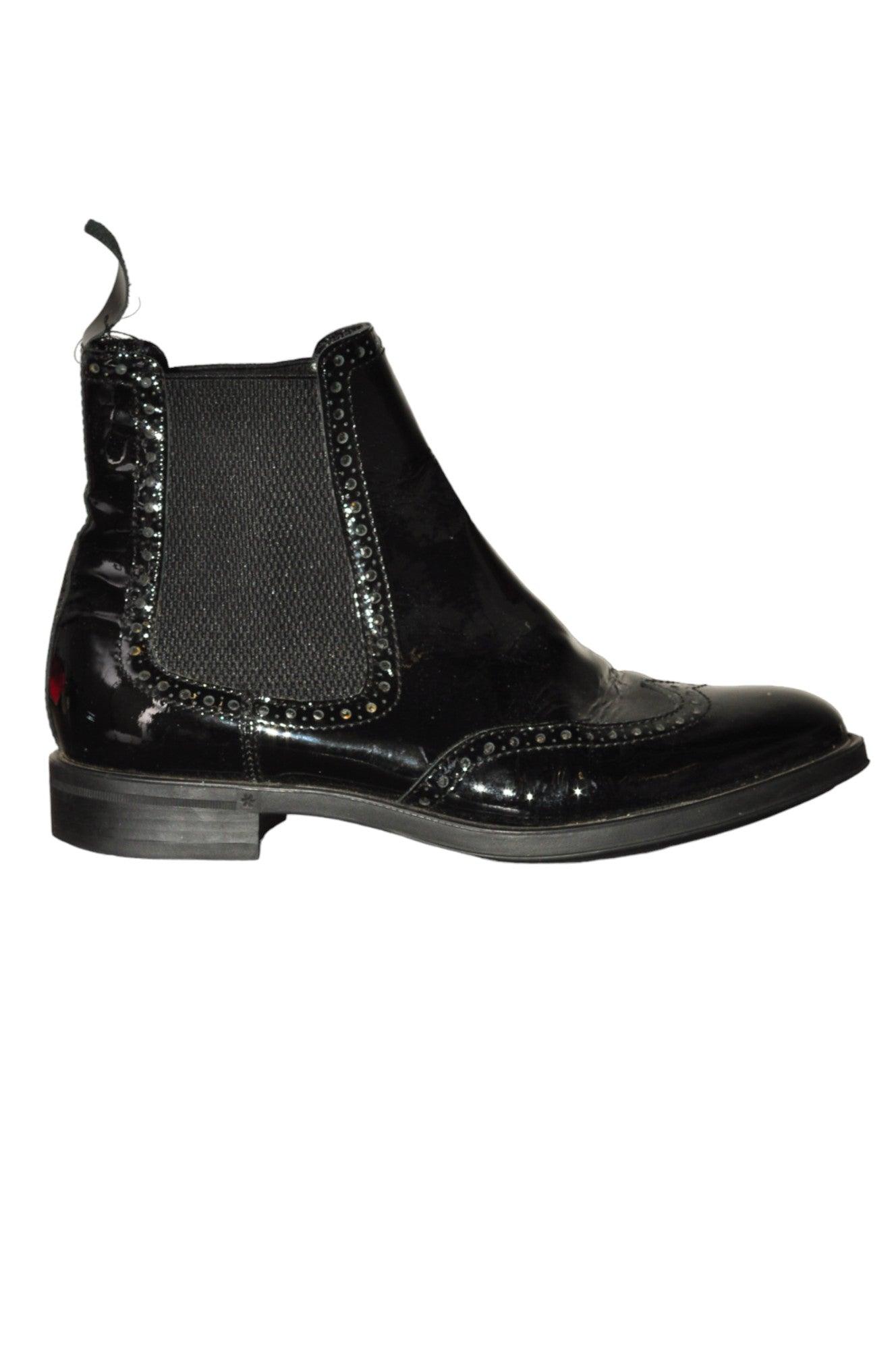 Stylish AQUATALIA Women's Regular-Fit Black Boots - Size 7