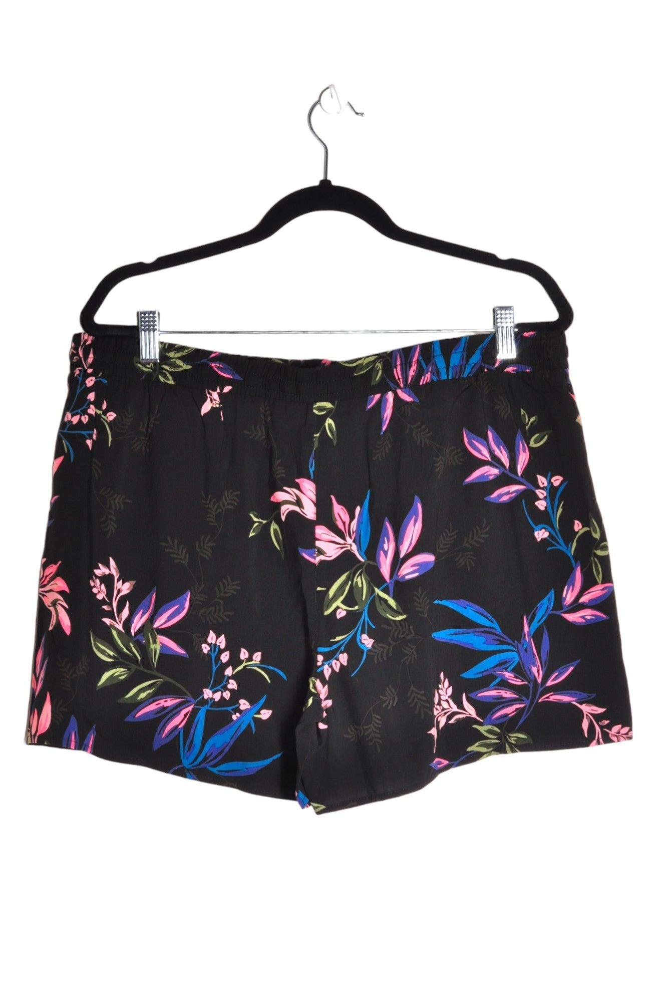 REITMANS Stylish Women's Classic Black Regular Fit Shorts - Size 16