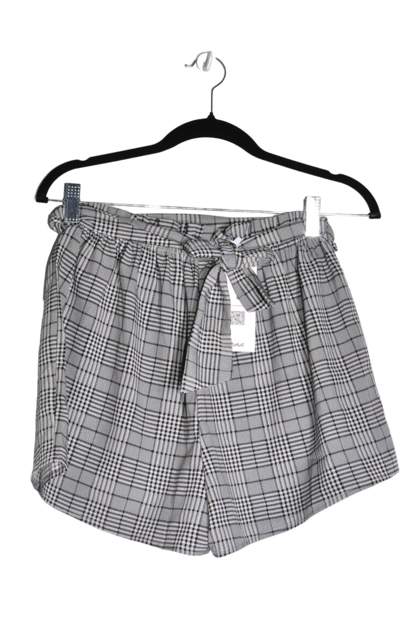 ROMWEY Stylish Women's Classic White Regular-Fit Shorts - Size M