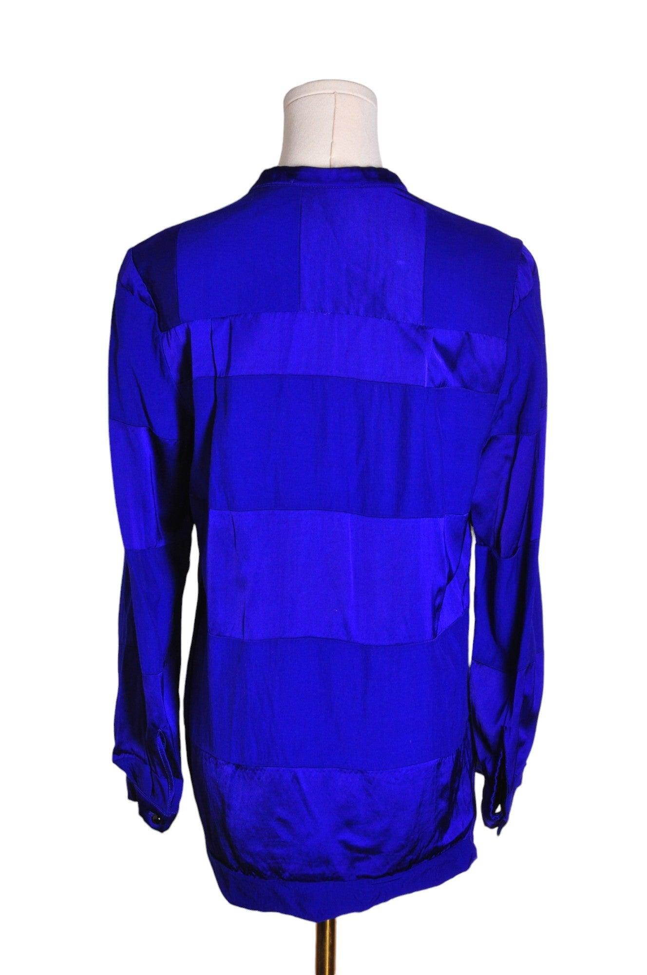 ETIENNE AIGNER Stylish Women's Blue Regular Fit Long - Sleeve T - Shirt in Size L