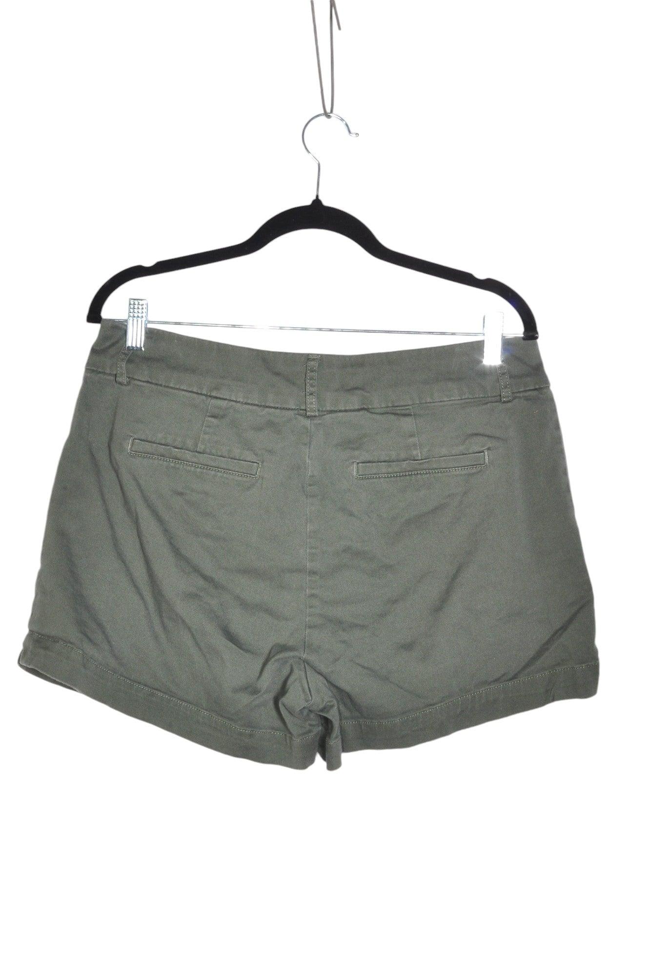 RICKI'S Stylish Women's Classic Green Regular Fit Shorts - Size 10
