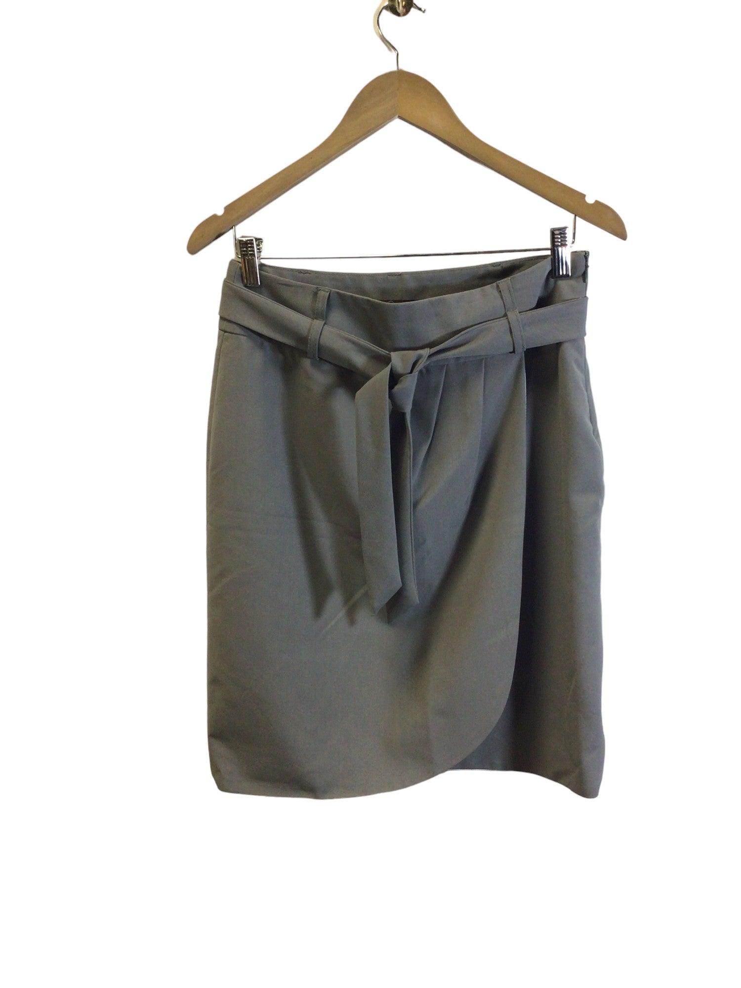 JESSICA Stylish Women's Casual Gray Skirt - Regular Fit, Size 4