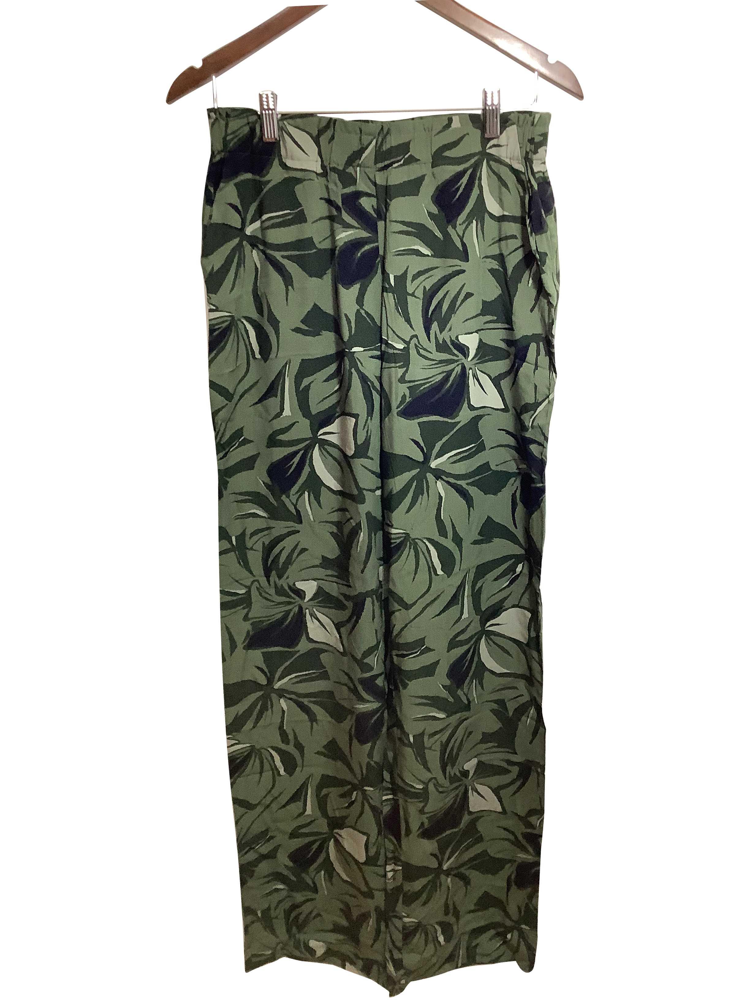 REITMANS Stylish Regular Fit Green Pant - Size 4