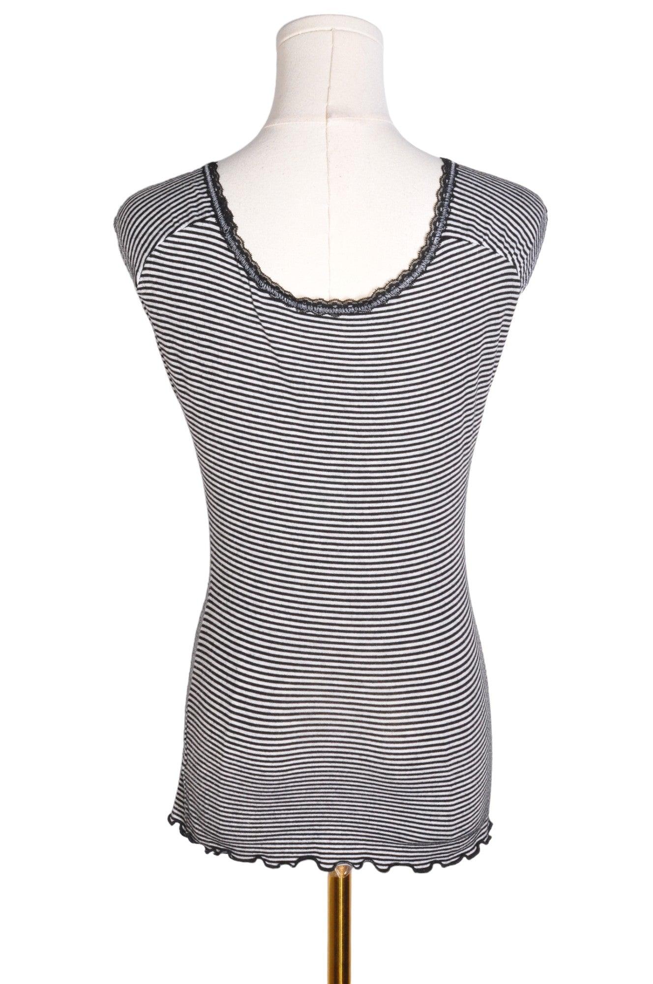 GUESS Women's Stylish White Regular-Fit Blouses - Size L