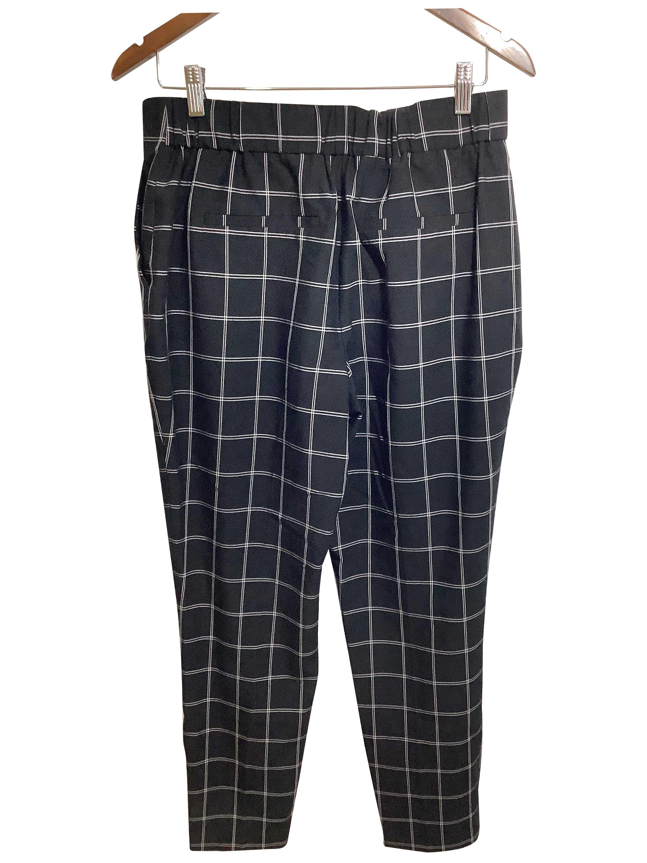 REITMANS Classic Regular Fit Black Pant - Size 8