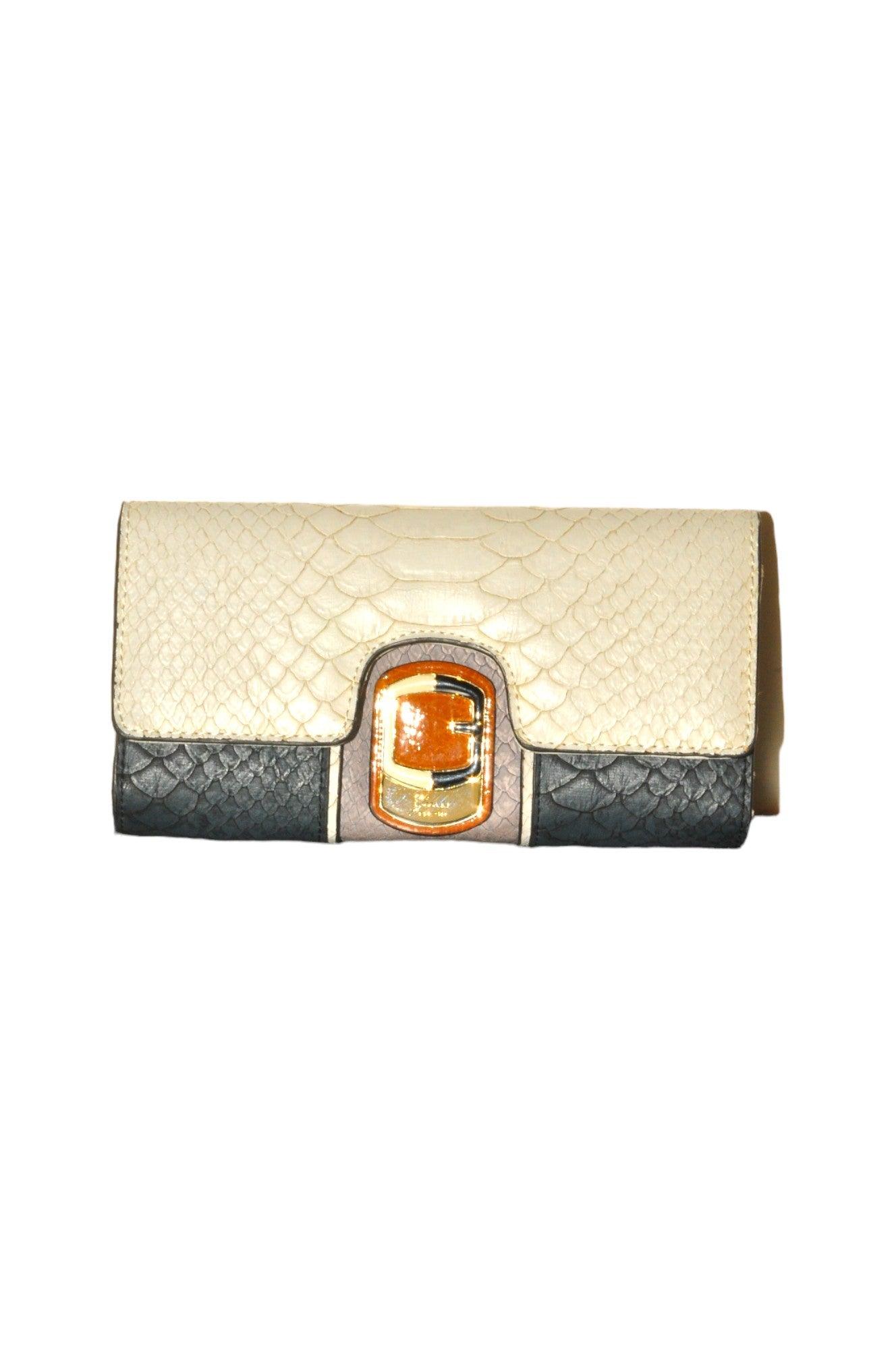 Stylish GUESS White Regular Fit Women's Handbag - Size S