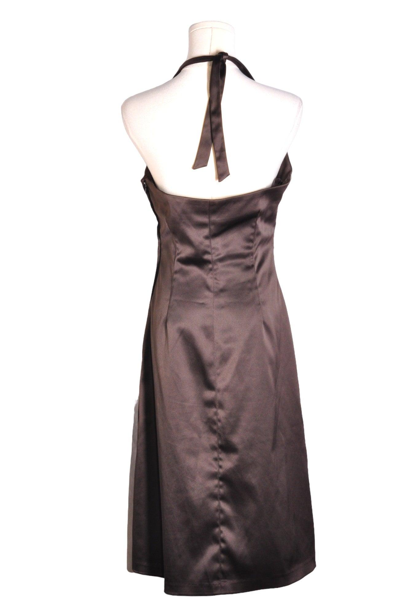 Stylish RW&CO Second - Hand Women's Brown Regular - Fit Maxi Dress Size 8