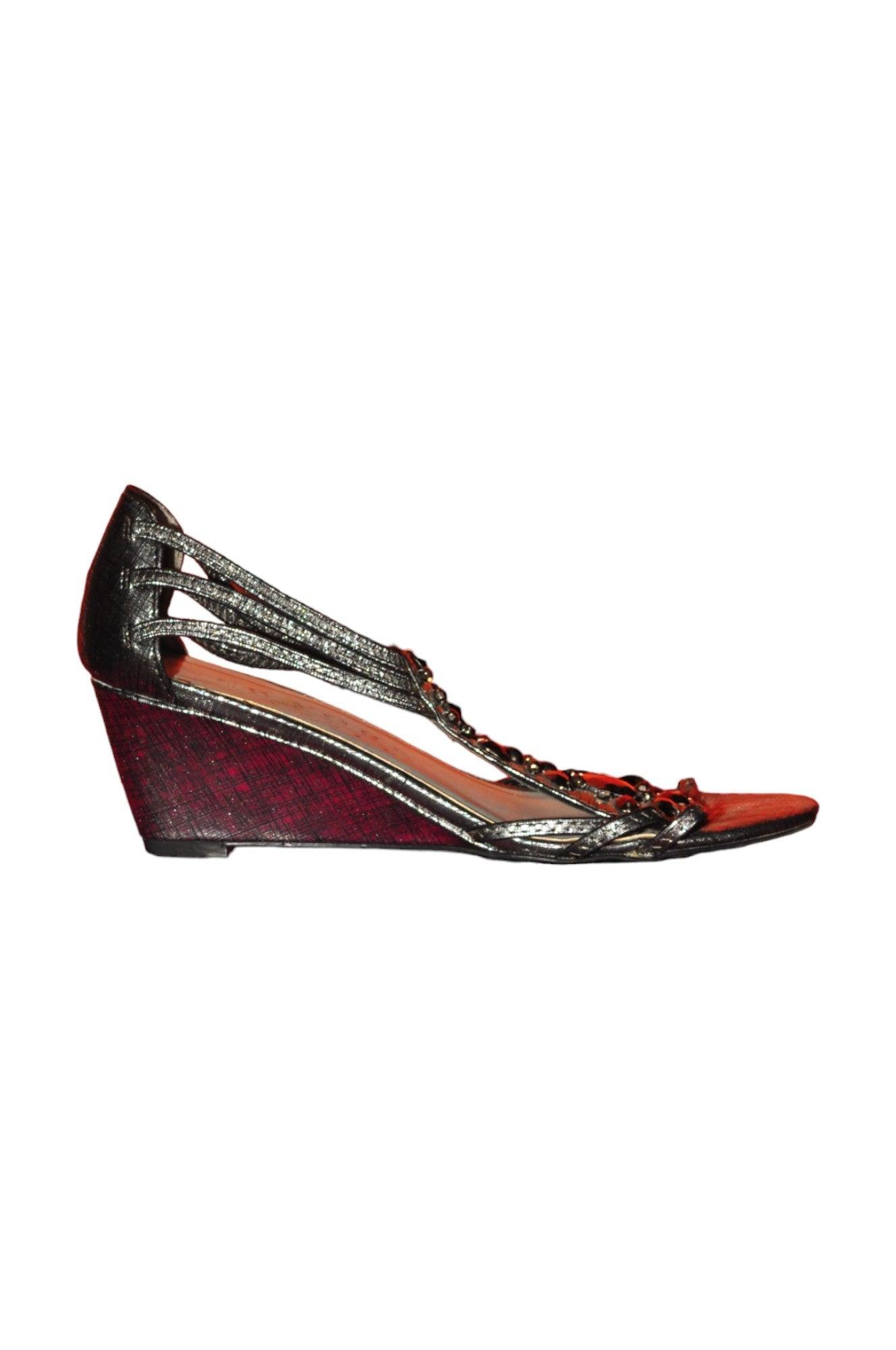 Stylish NEW YORK TRANSIT Women's Gray Regular-Fit Heels - Size 8.5