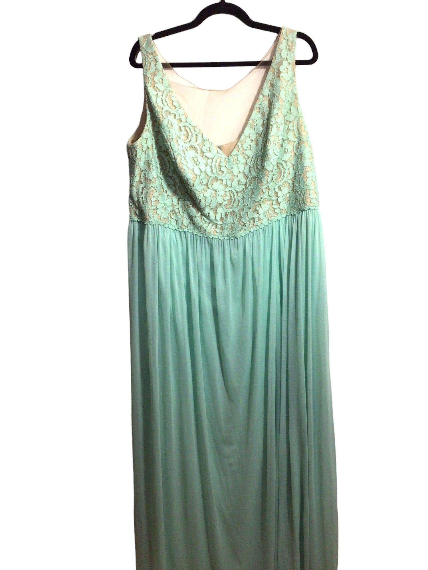 DAVID'S BRIDAL Stunning Green Regular Fit Women's Maxi Dresses - Size 22
