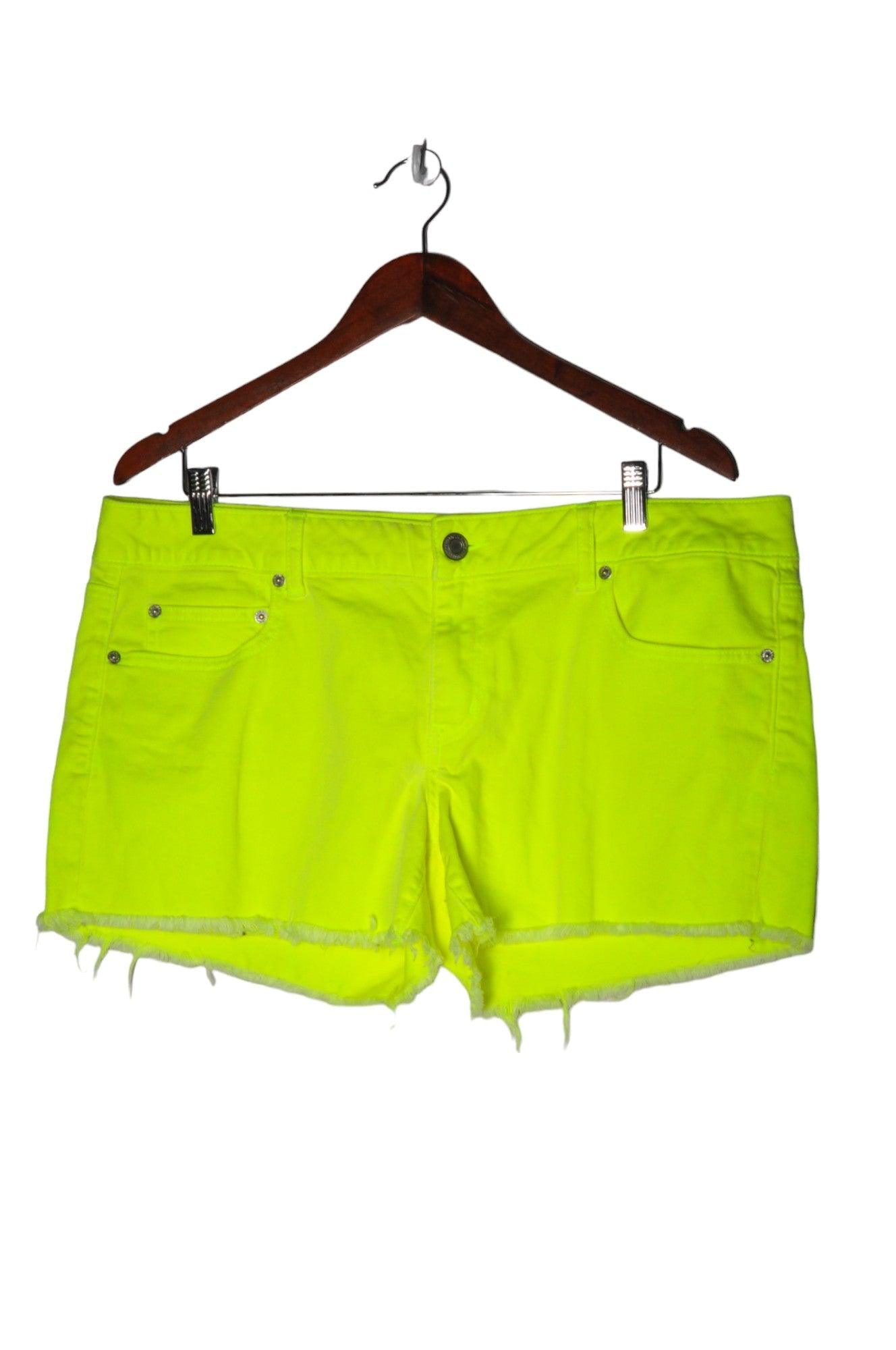 Stylish AMERICAN EAGLE Women's Classic Green Regular Fit Shorts - Size 18