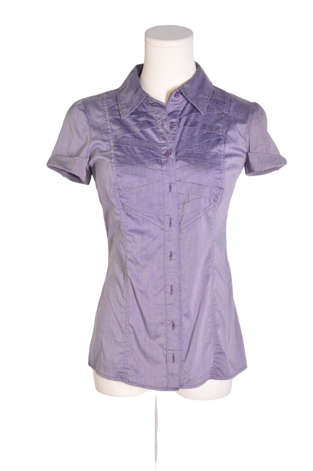 Stylish DYNAMITE Women's Gray Regular Fit Button - Down Top - Size S