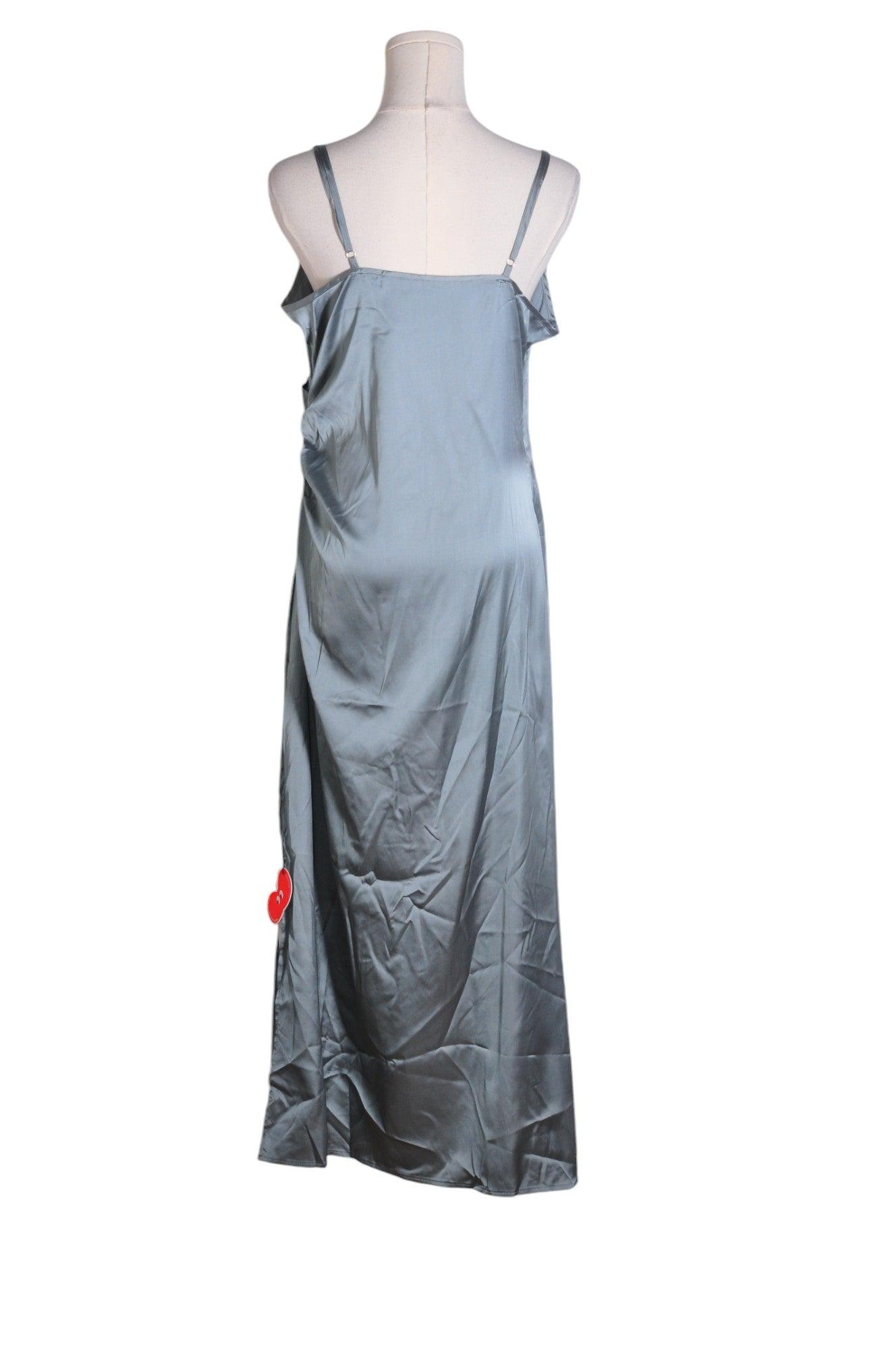 CIDER Women's Stunning Blue Regular-Fit XL Maxi Dress
