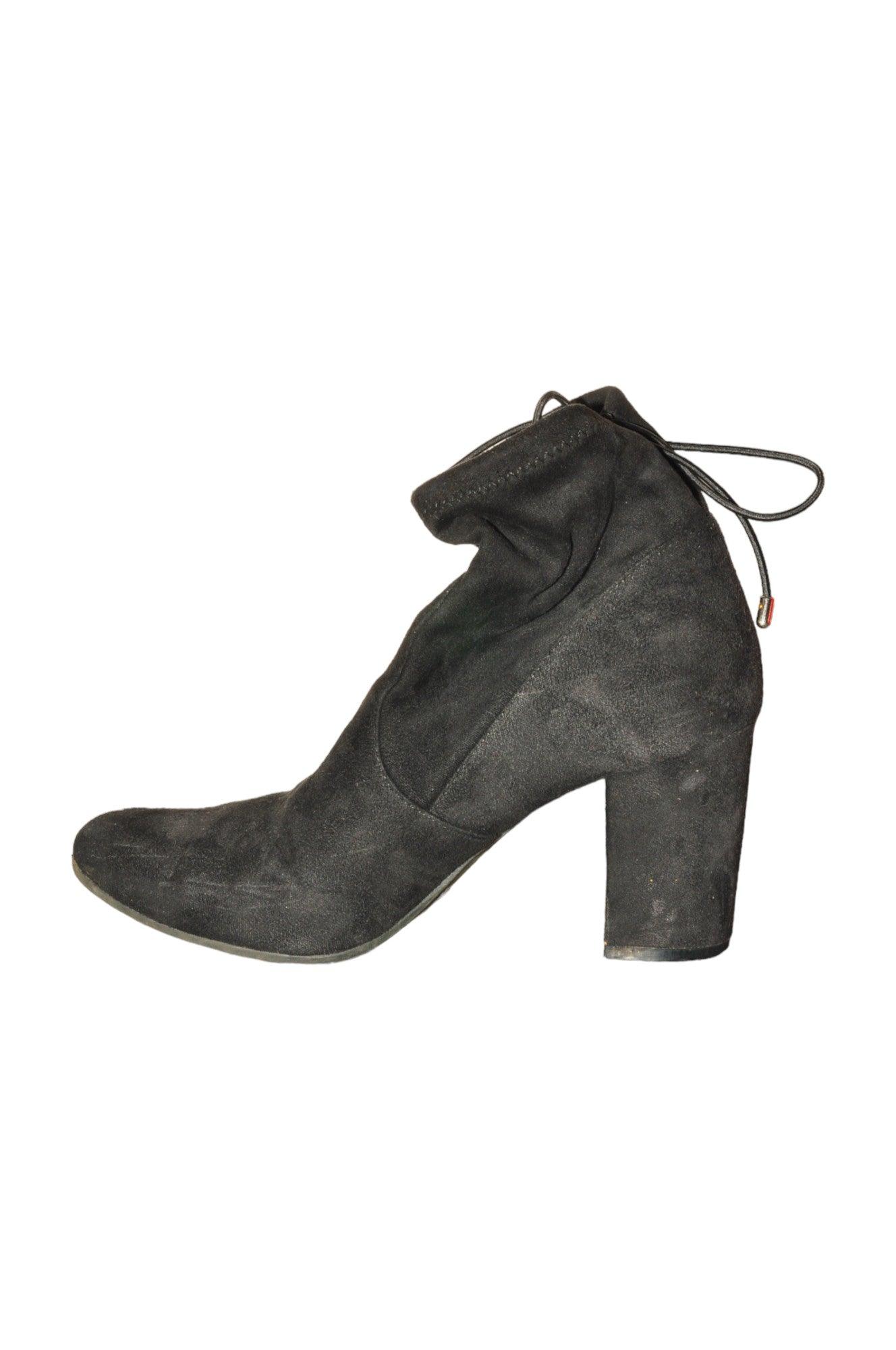 Stylish CHRISTIAN SIRIANO Women's Black Regular Fit Heels - Size 6.5