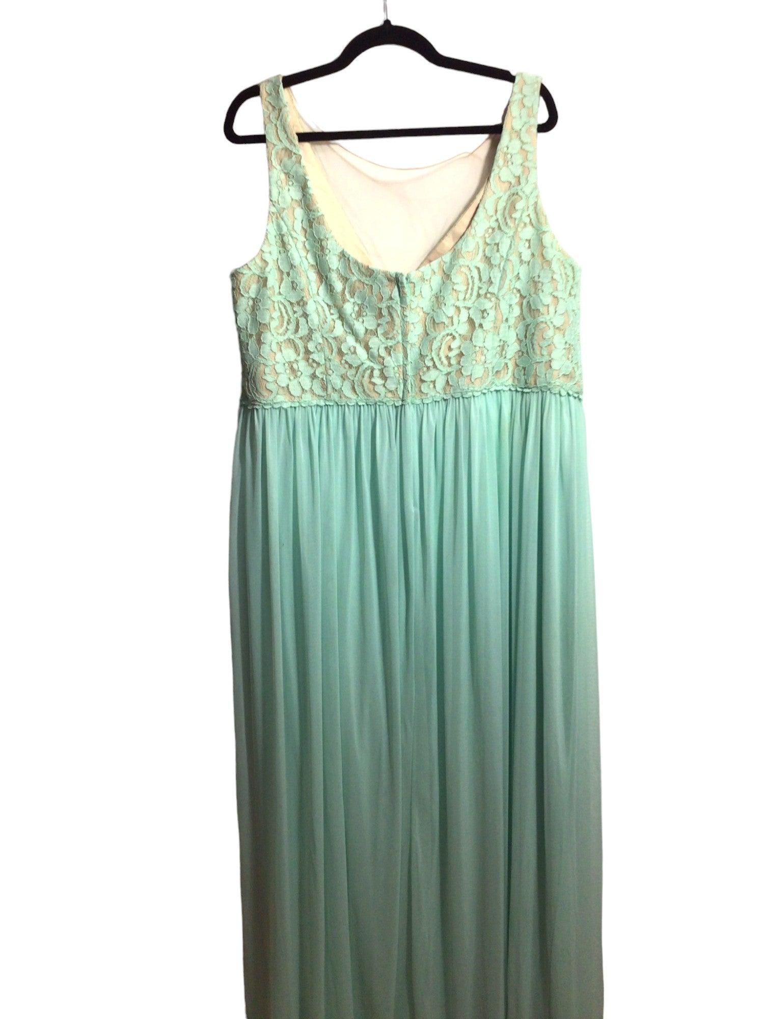 DAVID'S BRIDAL Stunning Green Regular Fit Women's Maxi Dresses - Size 22