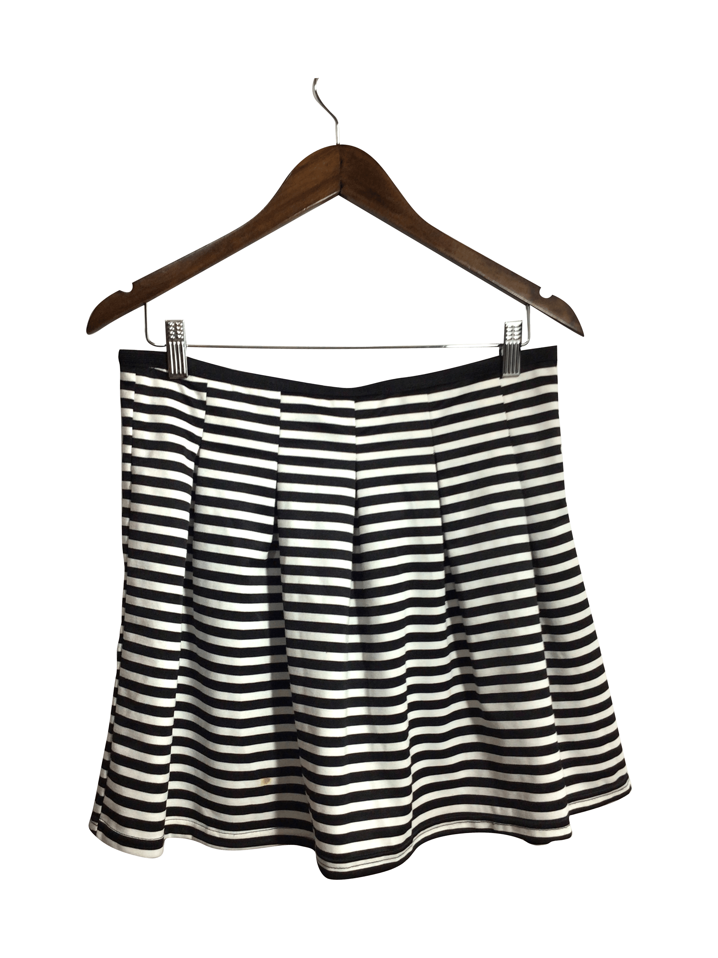 Stylish JACOB Women's Classic White Regular-Fit Shorts - Size L
