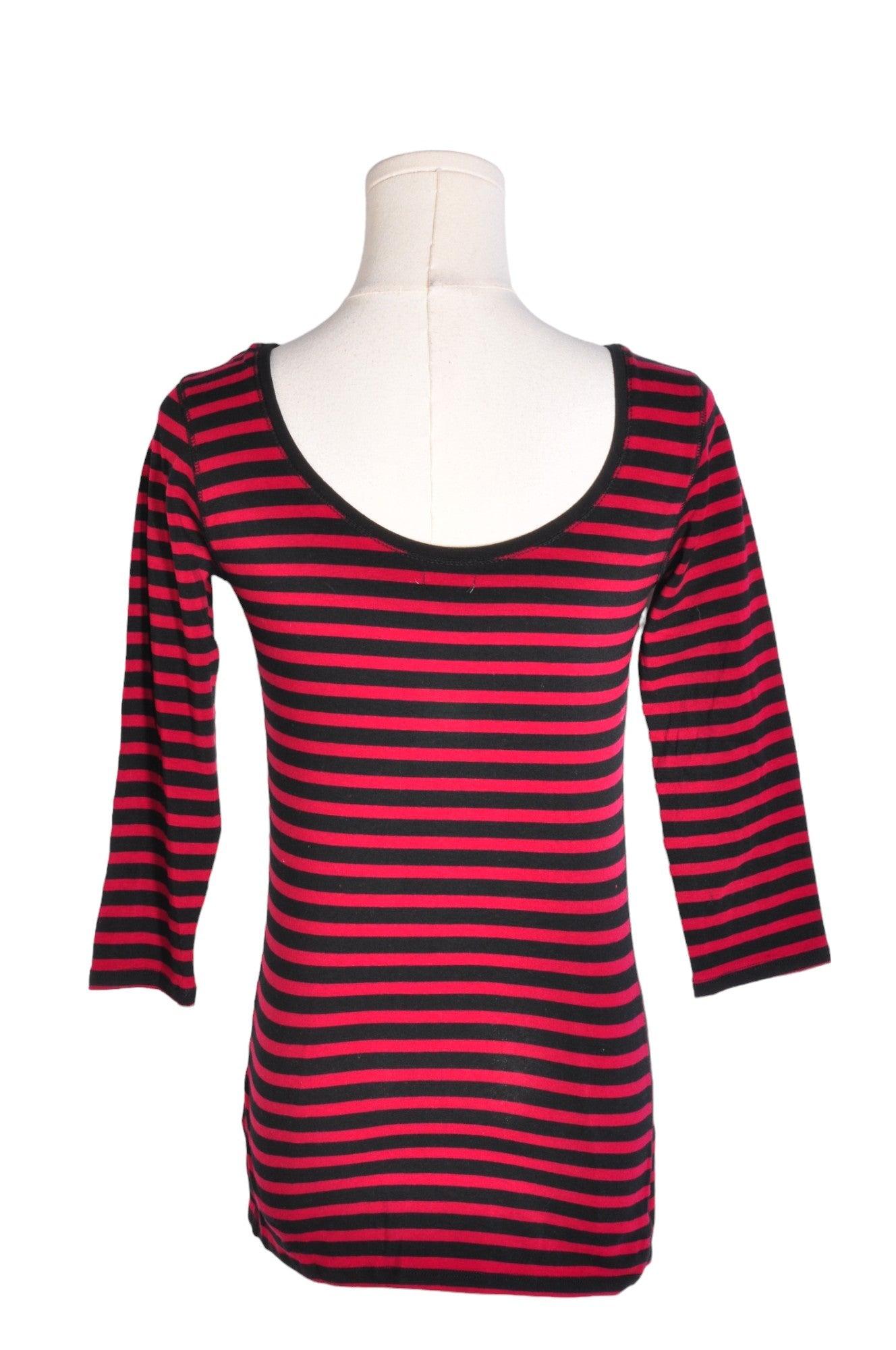 Gorgeous DYNAMITE Women's Regular Fit Red T-Shirt - Size M