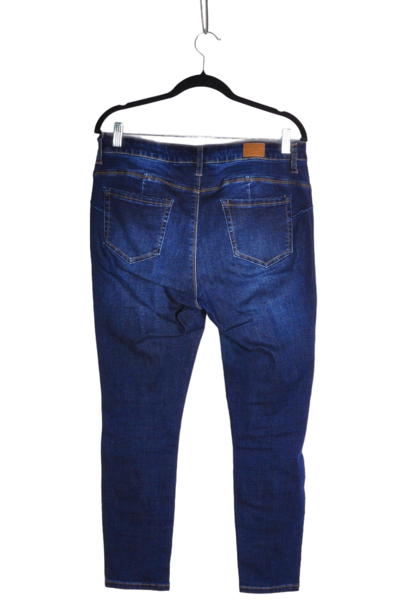 BLUENOTES Stylish Women's Blue Regular-Fit Straight-Legged Jeans - Size L