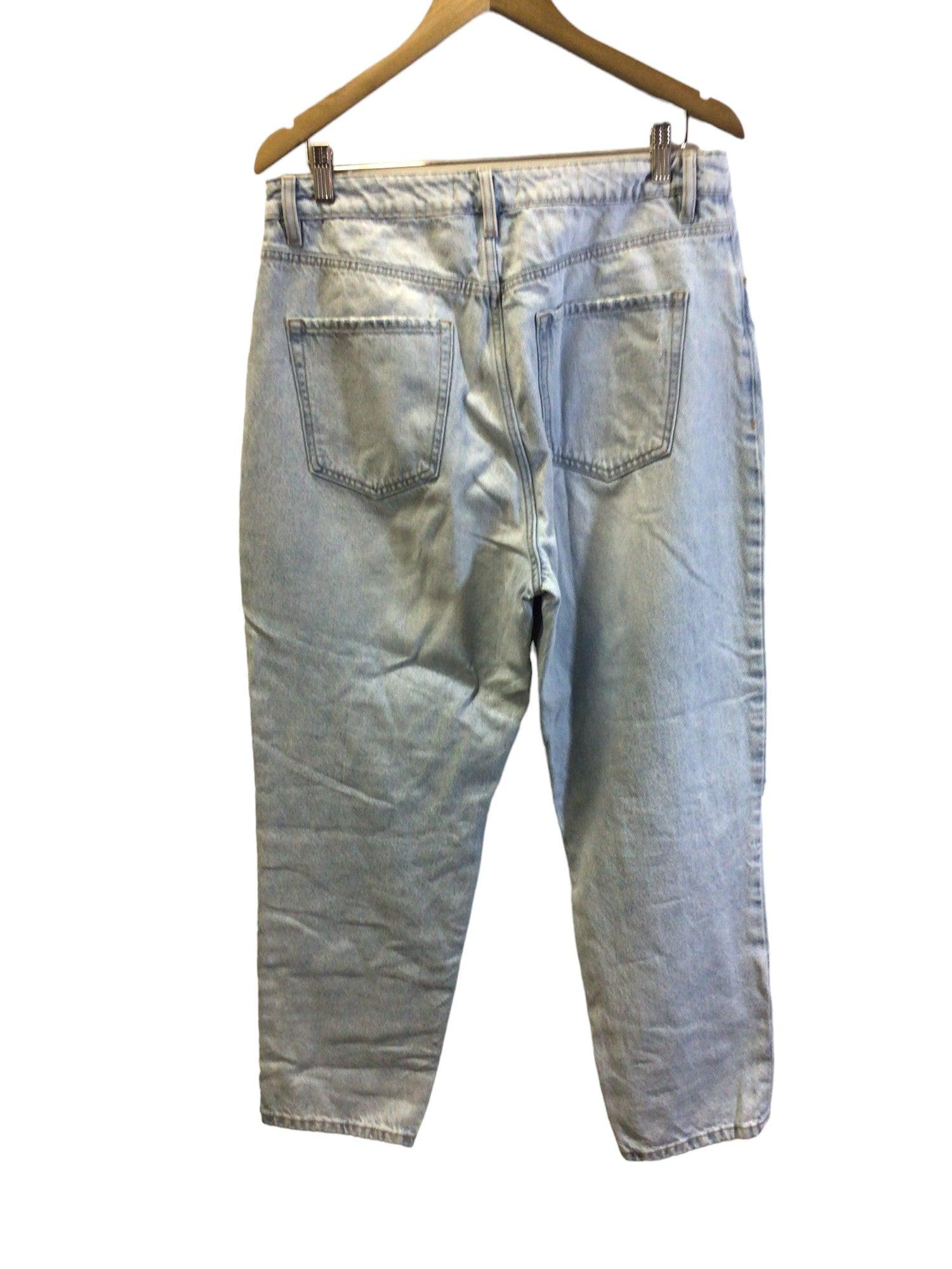 DYNAMITE Stylish Women's Blue Regular Fit Straight-Legged Jeans - Size 31
