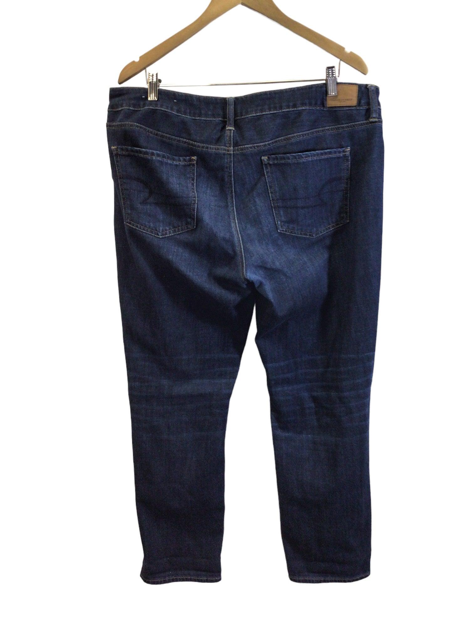 Stylish AMERICAN EAGLE Women's Blue Regular Fit Straight-Legged Jeans - Size 14