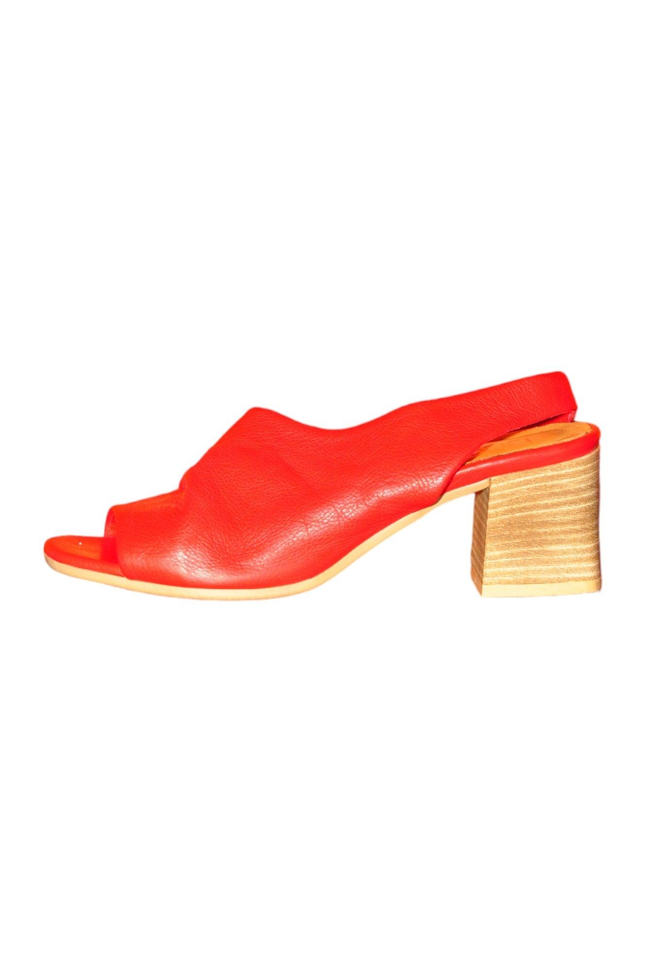 BUENO Stylish Women's Pink Sandals in Regular Fit - Size 37